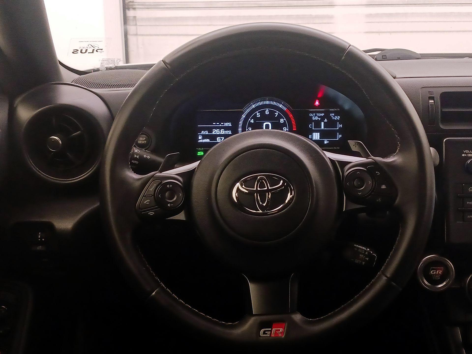 Thumbnail: 2023 Toyota GR86 - 10