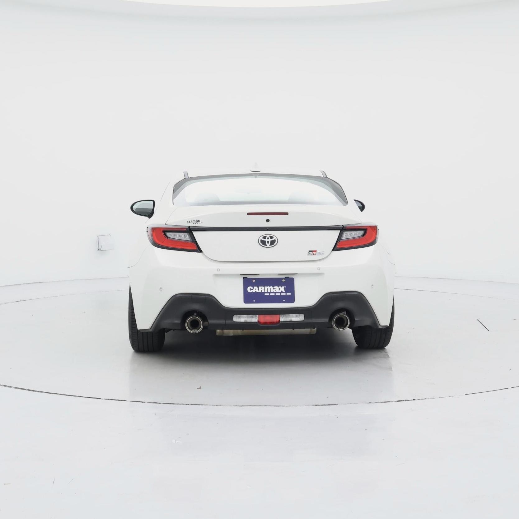 Thumbnail: 2023 Toyota GR86 - 6