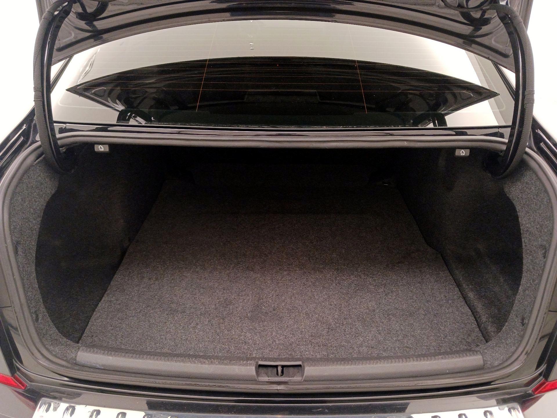 Thumbnail: 2022 Volkswagen Passat - 20