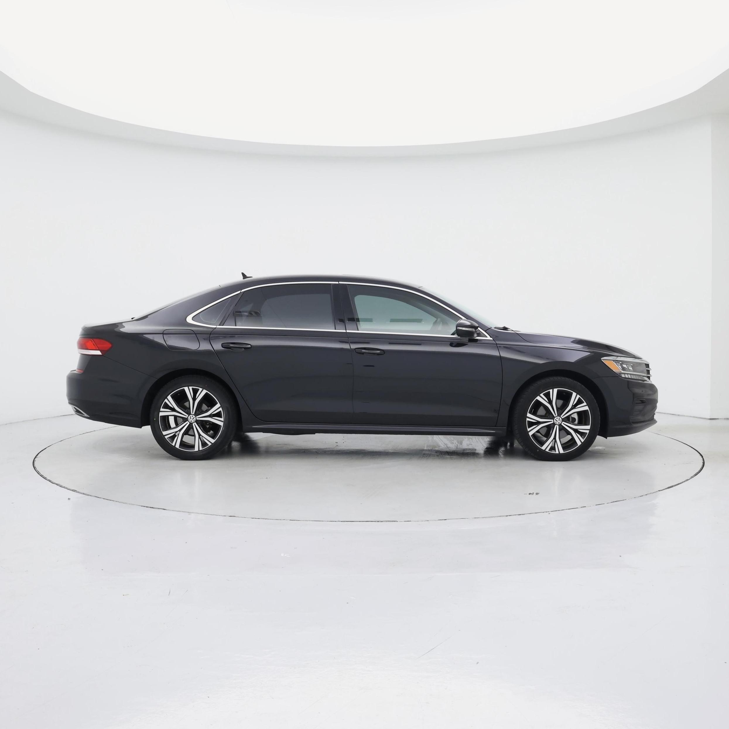 Thumbnail: 2022 Volkswagen Passat - 7