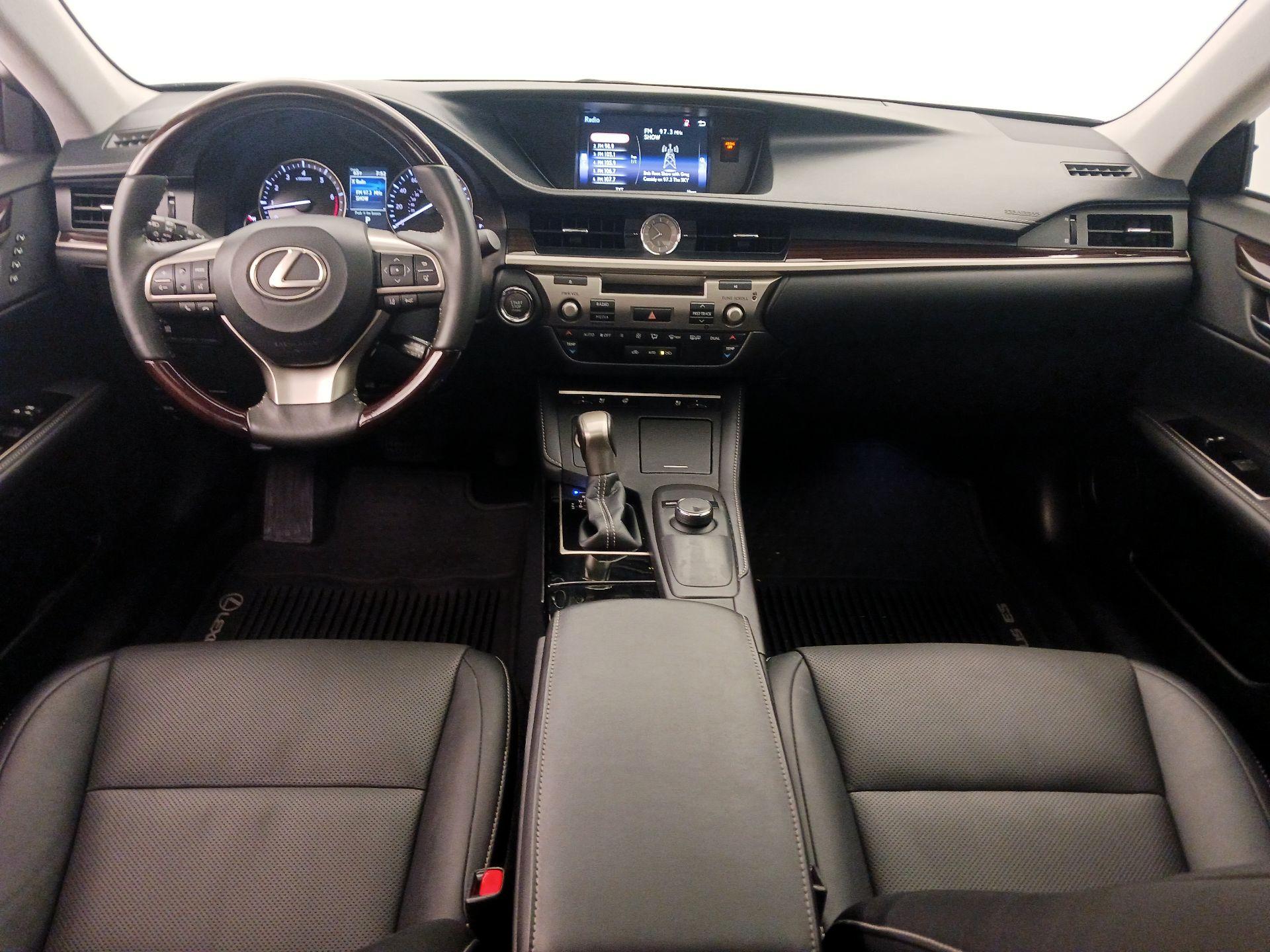 Thumbnail: 2017 Lexus ES - 9