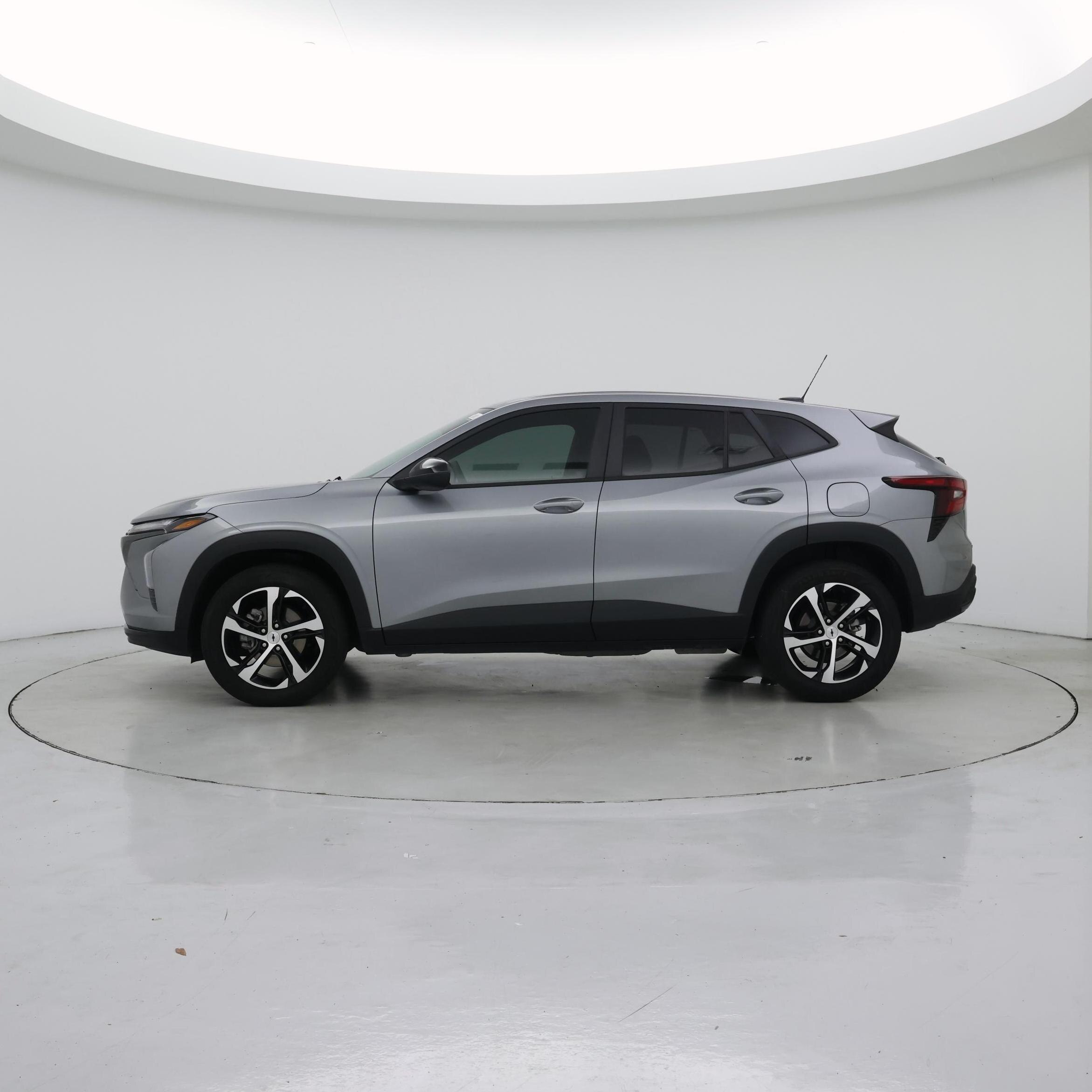 Thumbnail: 2024 Chevrolet Trax - 3