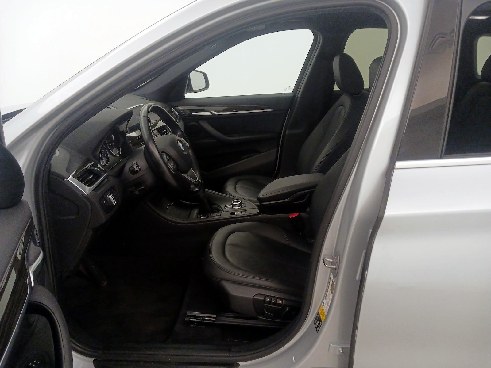 2018 BMW X1 28i - Photo 12