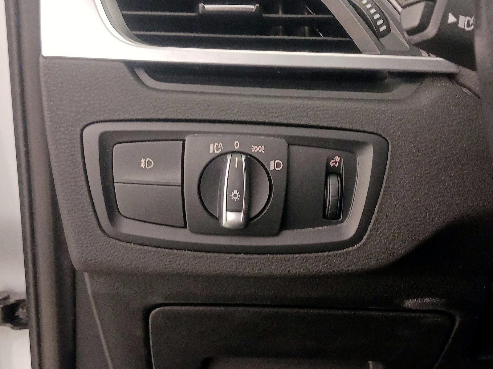 2018 BMW X1 28i - Photo 14