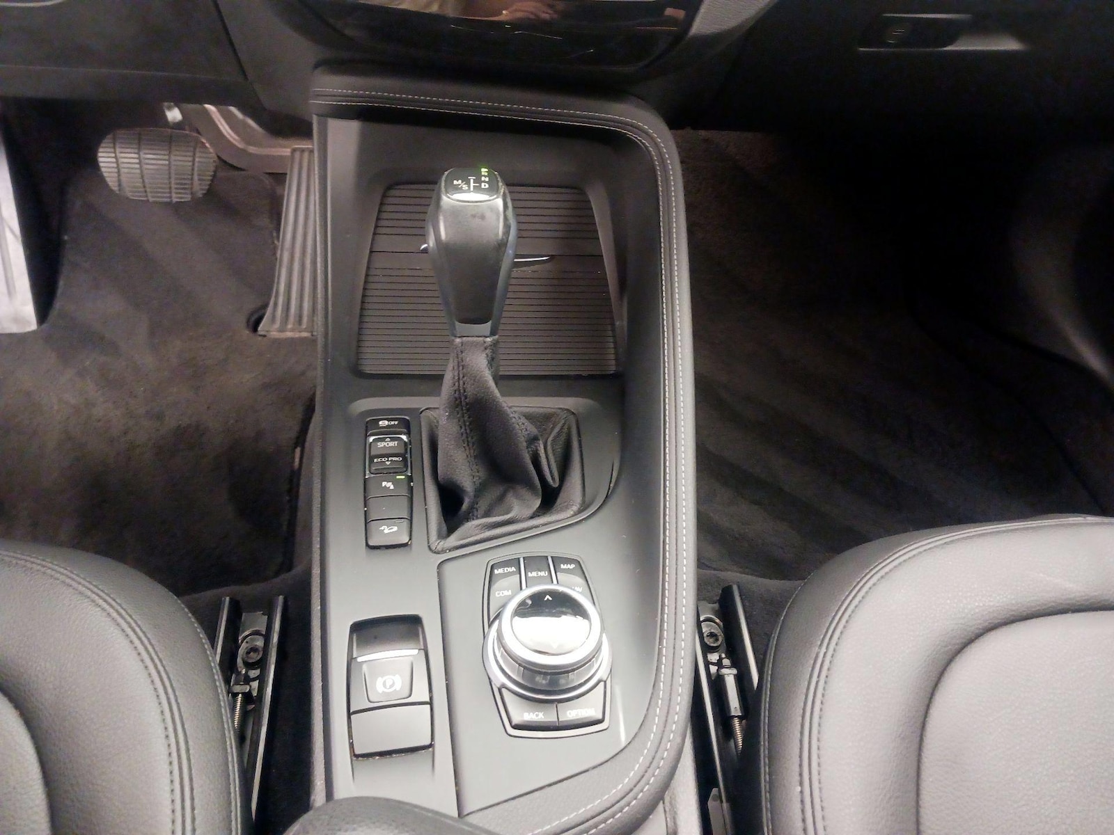 2018 BMW X1 28i - Photo 19