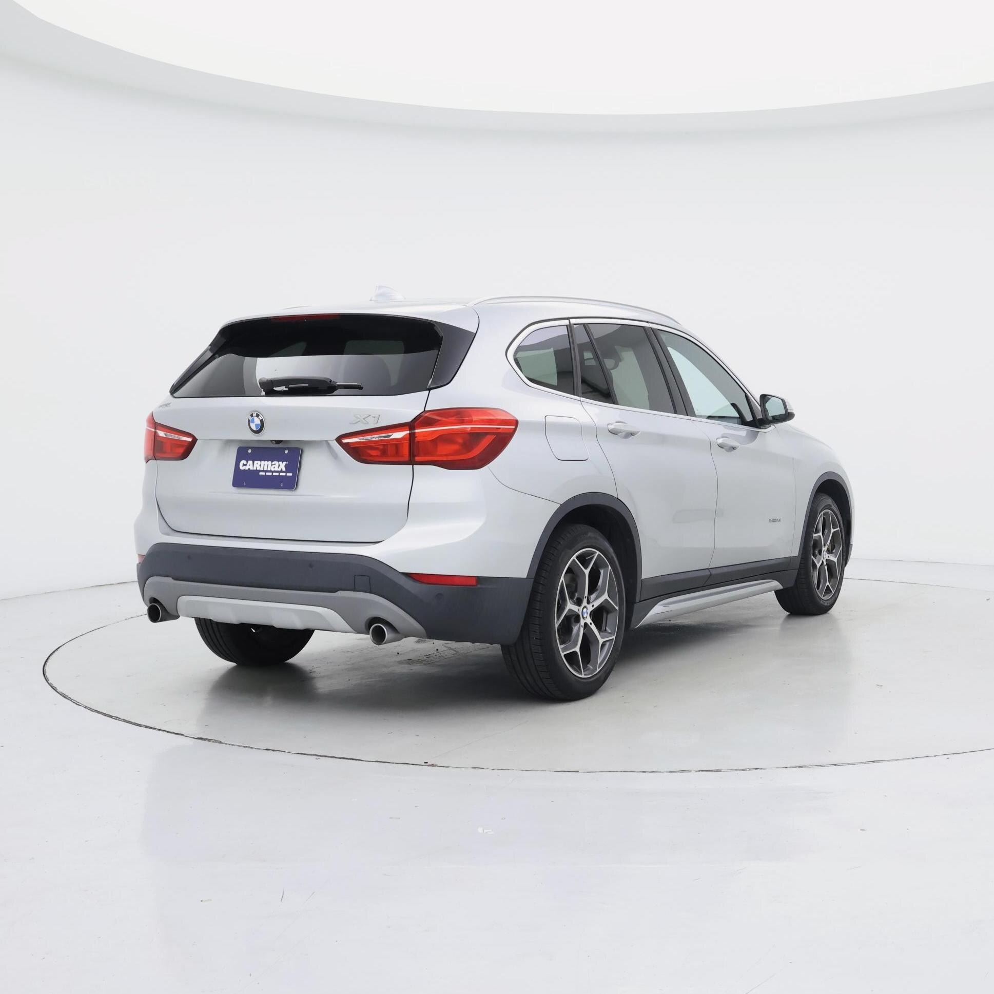 Thumbnail: 2018 BMW X1 - 8