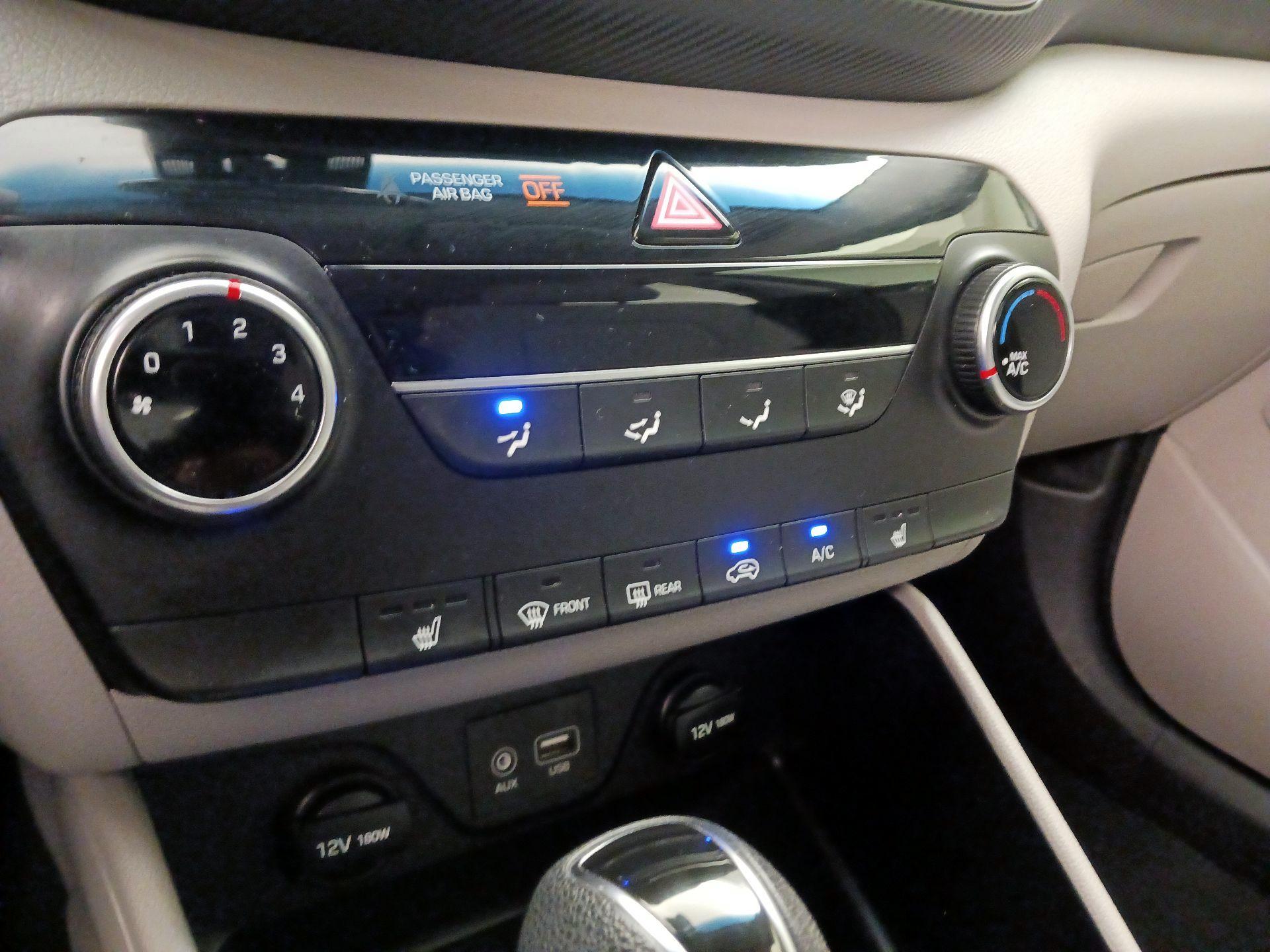 Thumbnail: 2020 Hyundai Tucson - 16