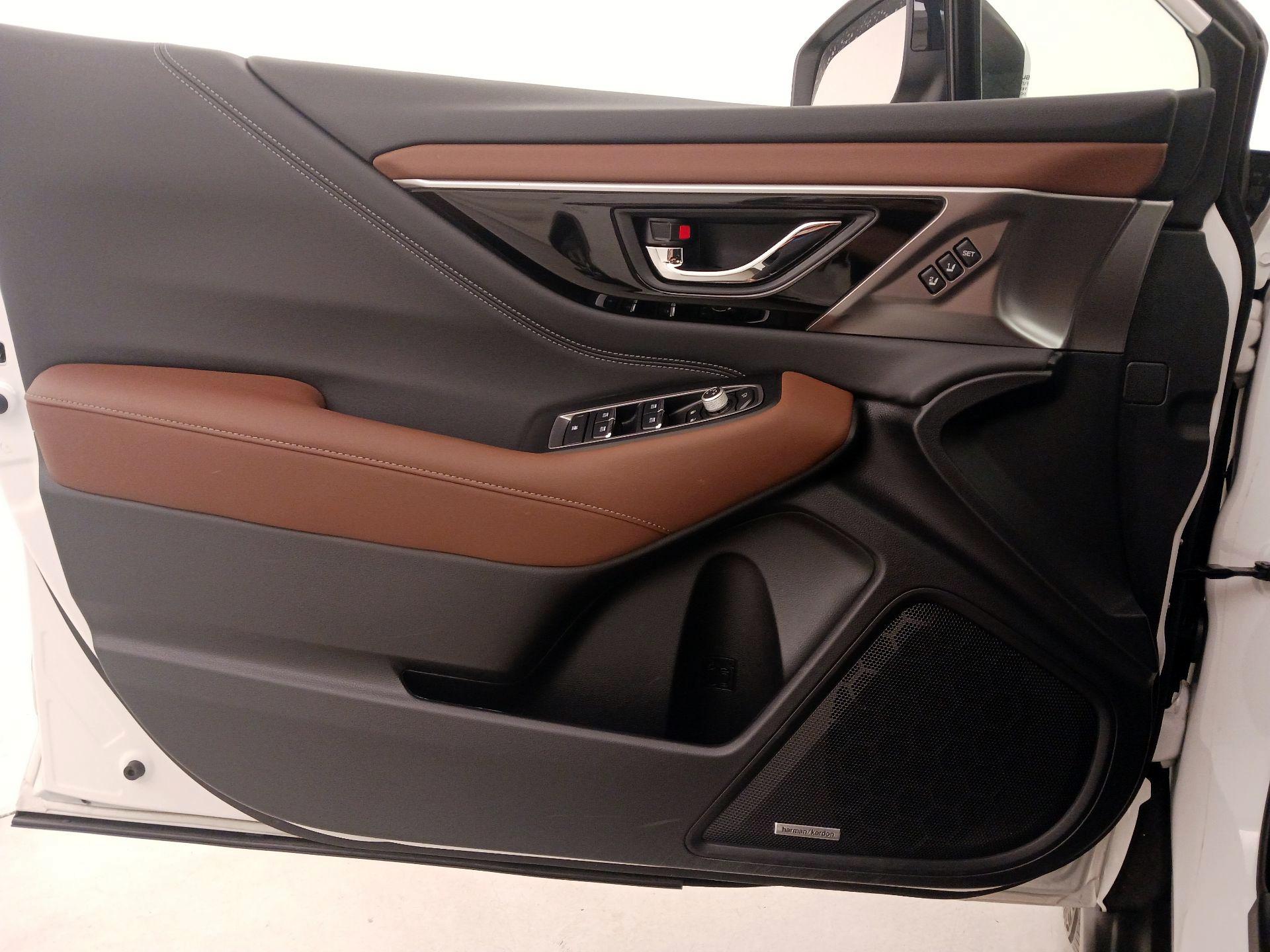 Thumbnail: 2022 Subaru Outback - 12