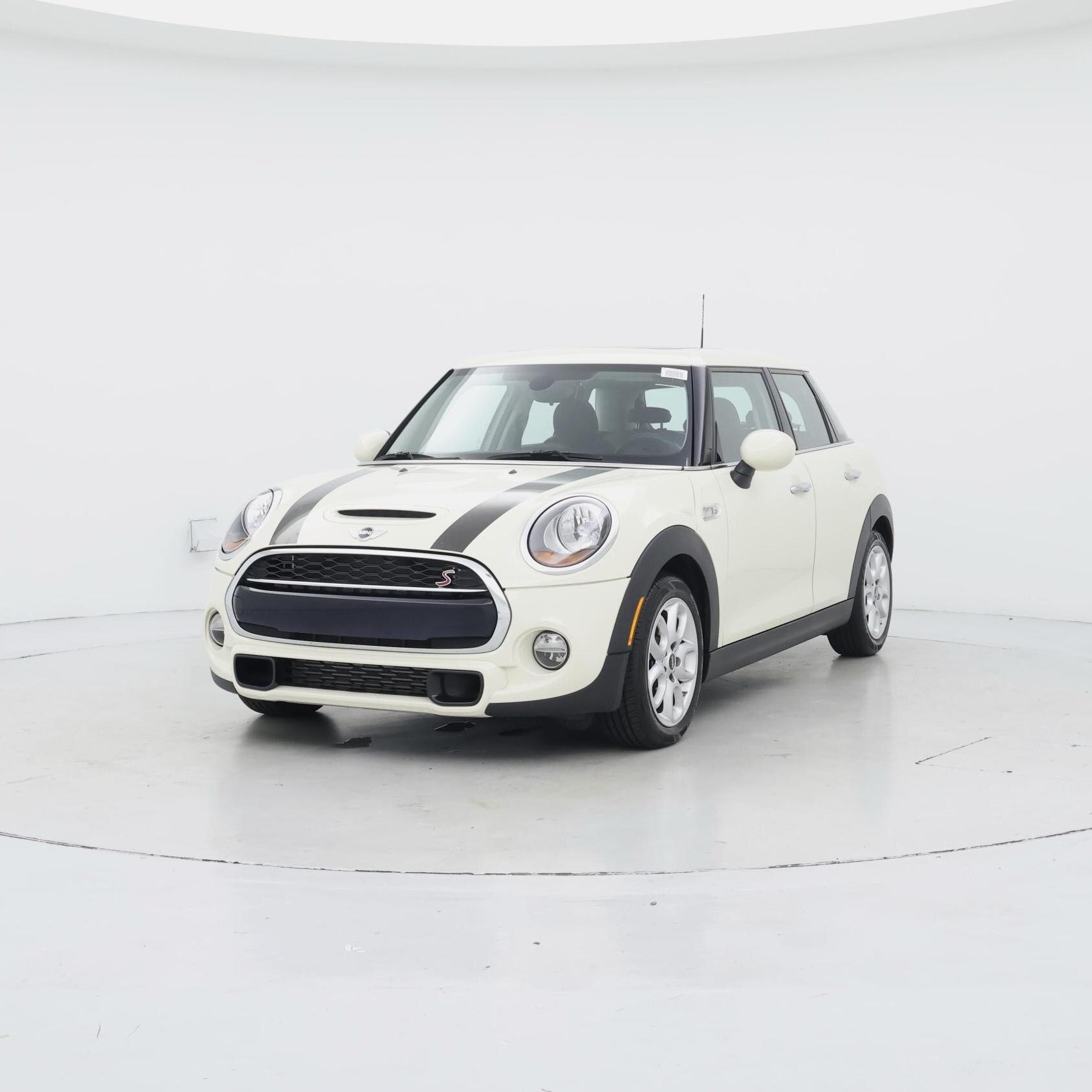 Thumbnail: 2015 MINI Cooper Hardtop - 4