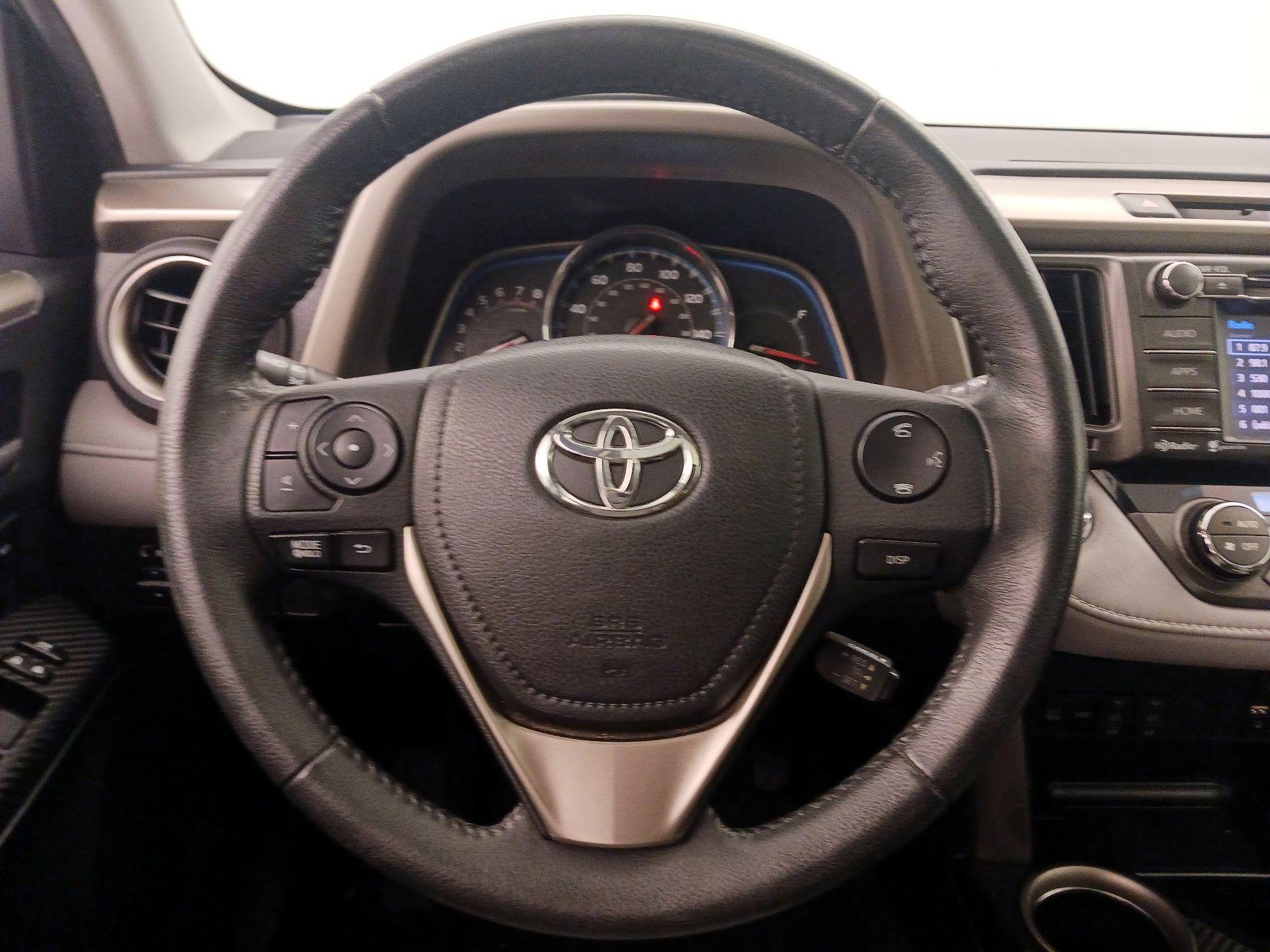 Thumbnail: 2014 Toyota RAV4 - 10