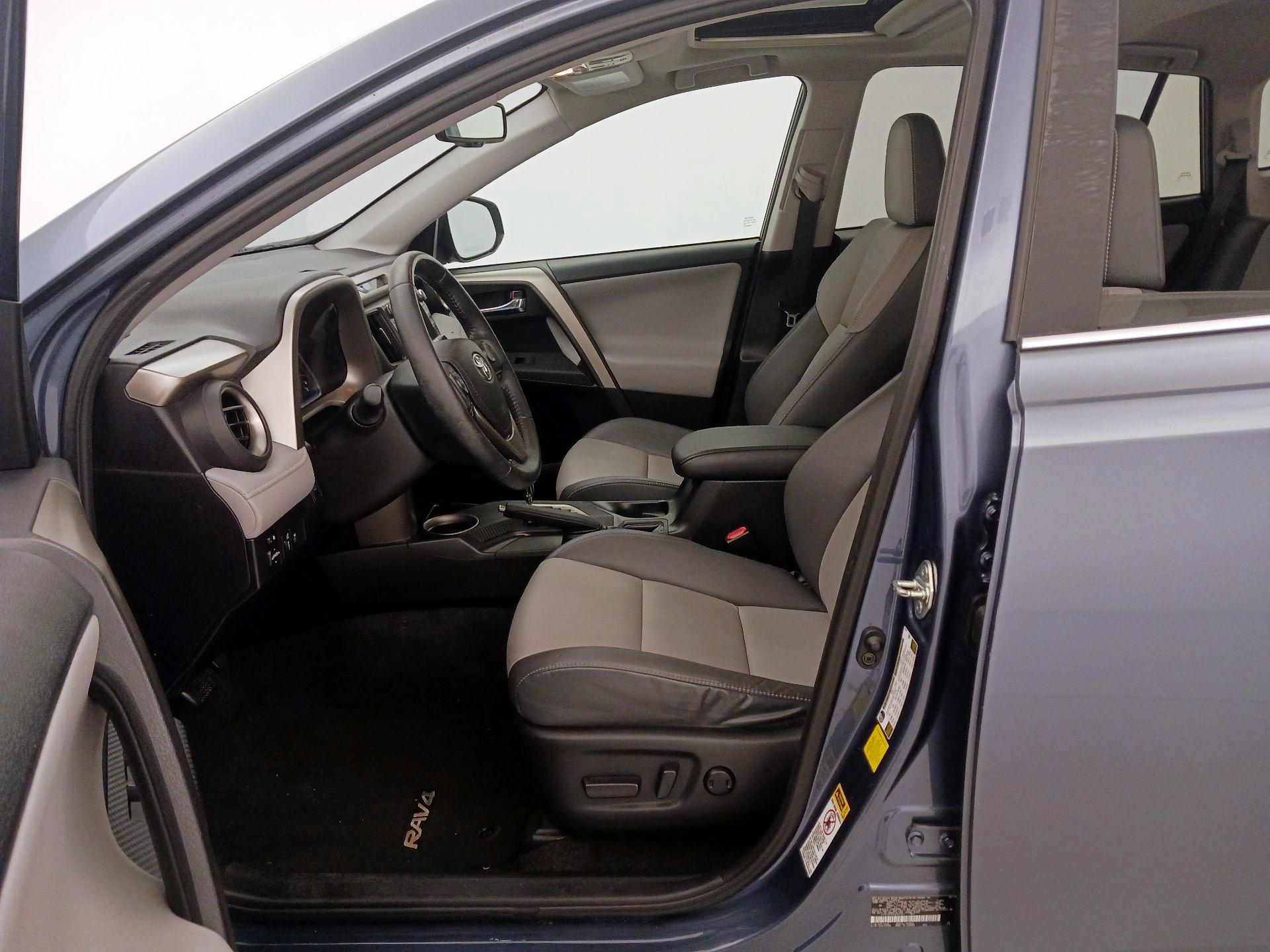 Thumbnail: 2014 Toyota RAV4 - 11