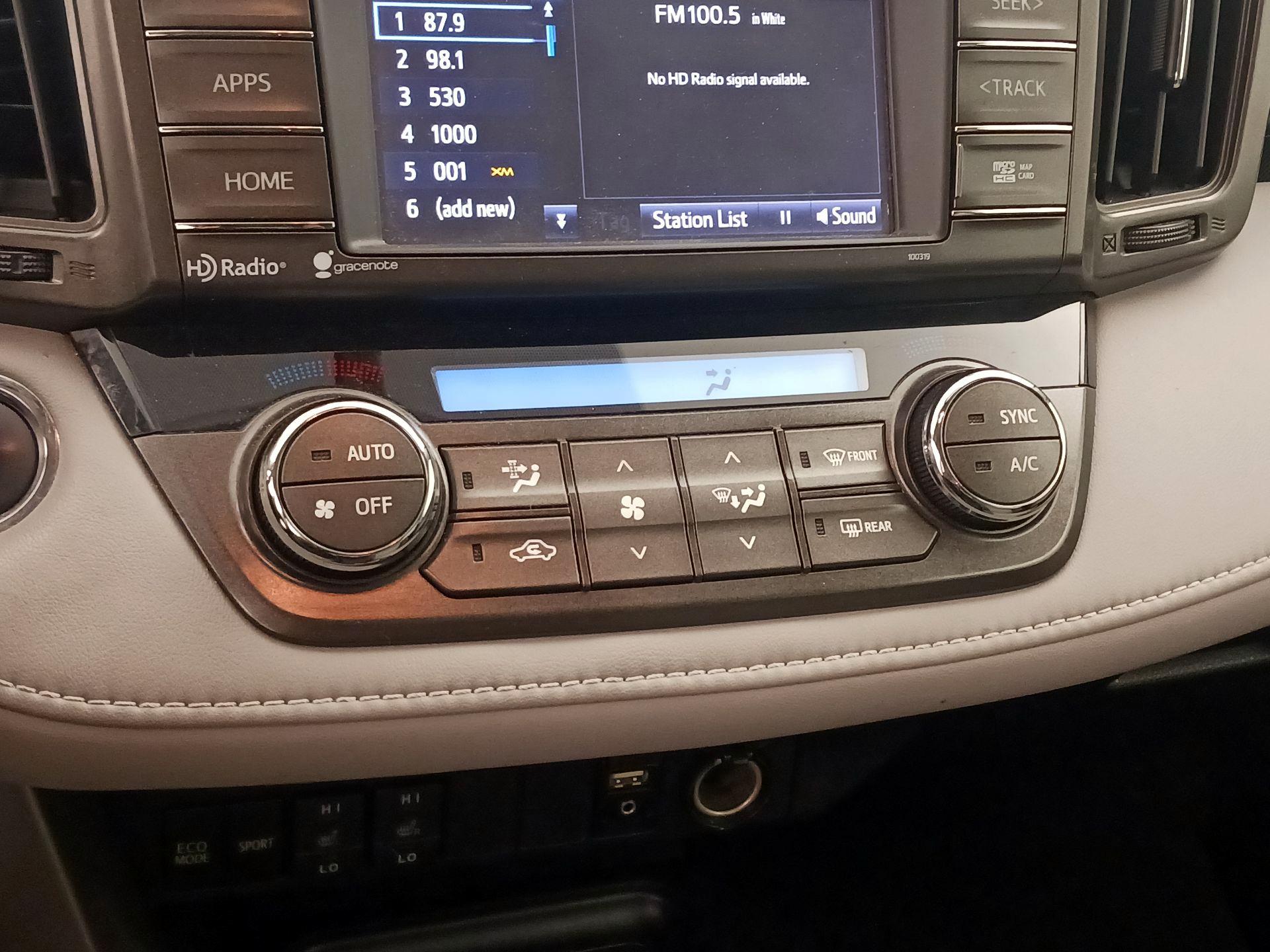 Thumbnail: 2014 Toyota RAV4 - 16