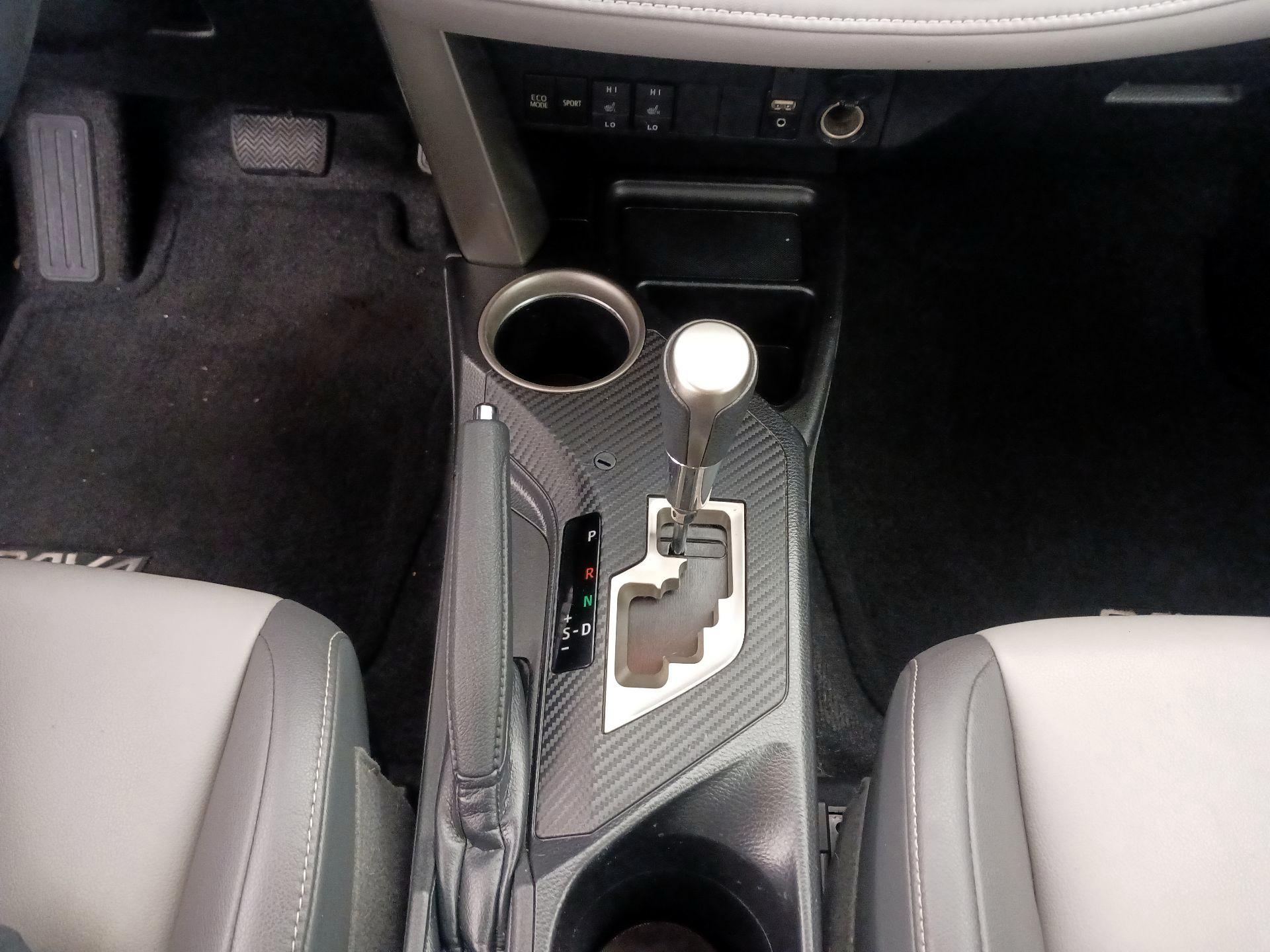 Thumbnail: 2014 Toyota RAV4 - 17