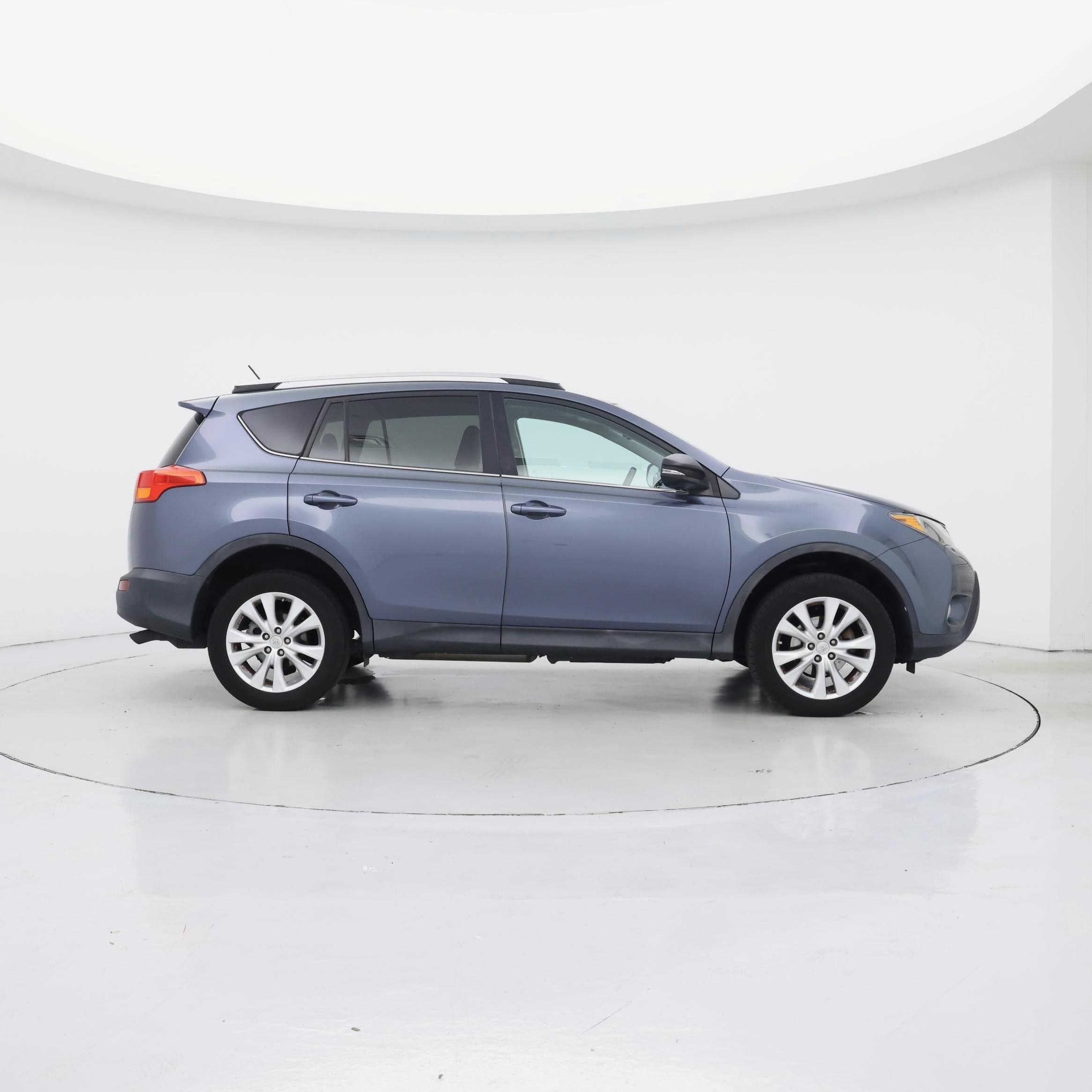 Thumbnail: 2014 Toyota RAV4 - 7
