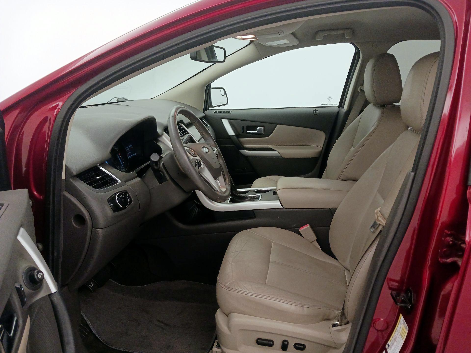 Thumbnail: 2014 Ford Edge - 11