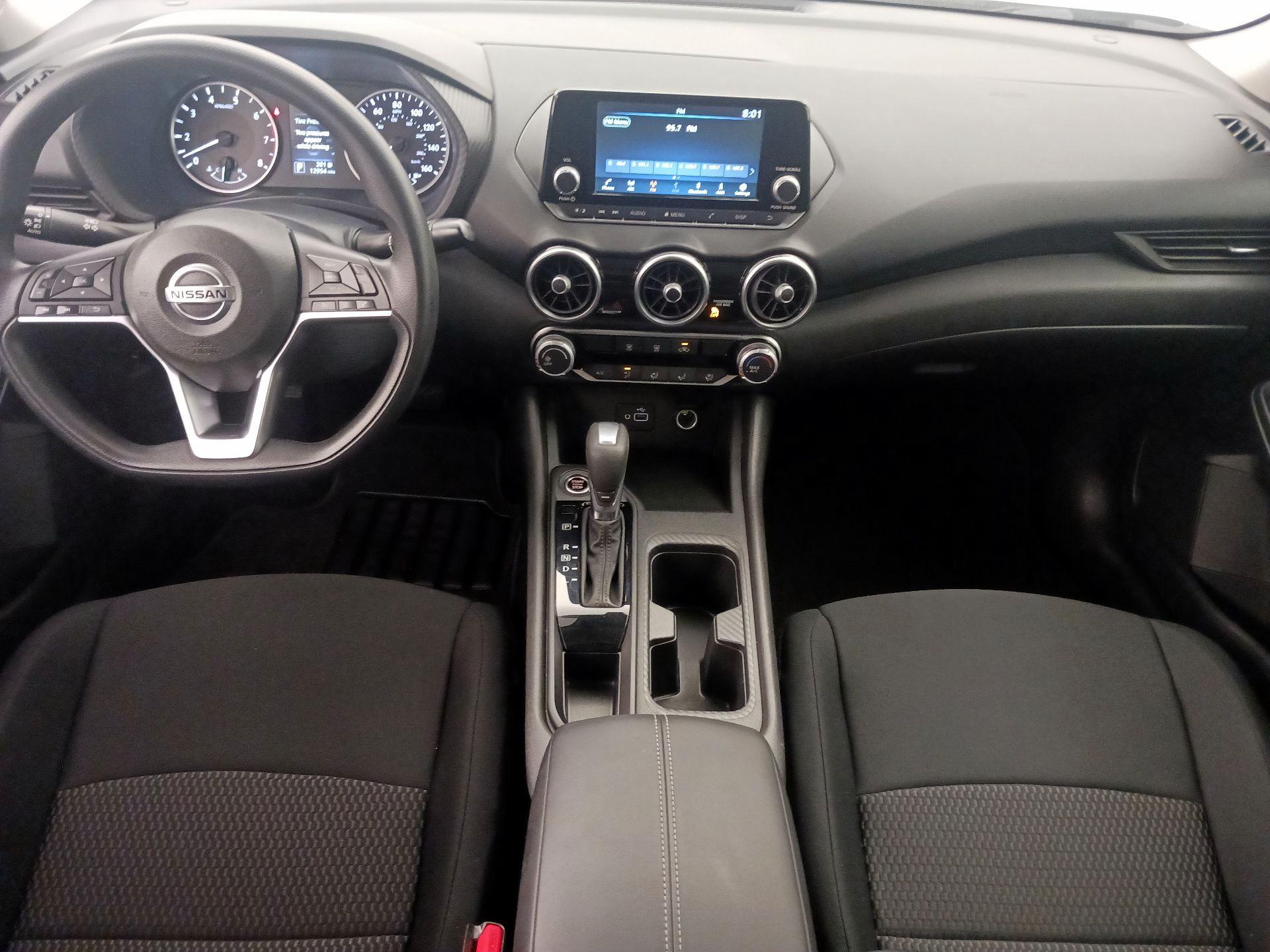 Thumbnail: 2023 Nissan Sentra - 9