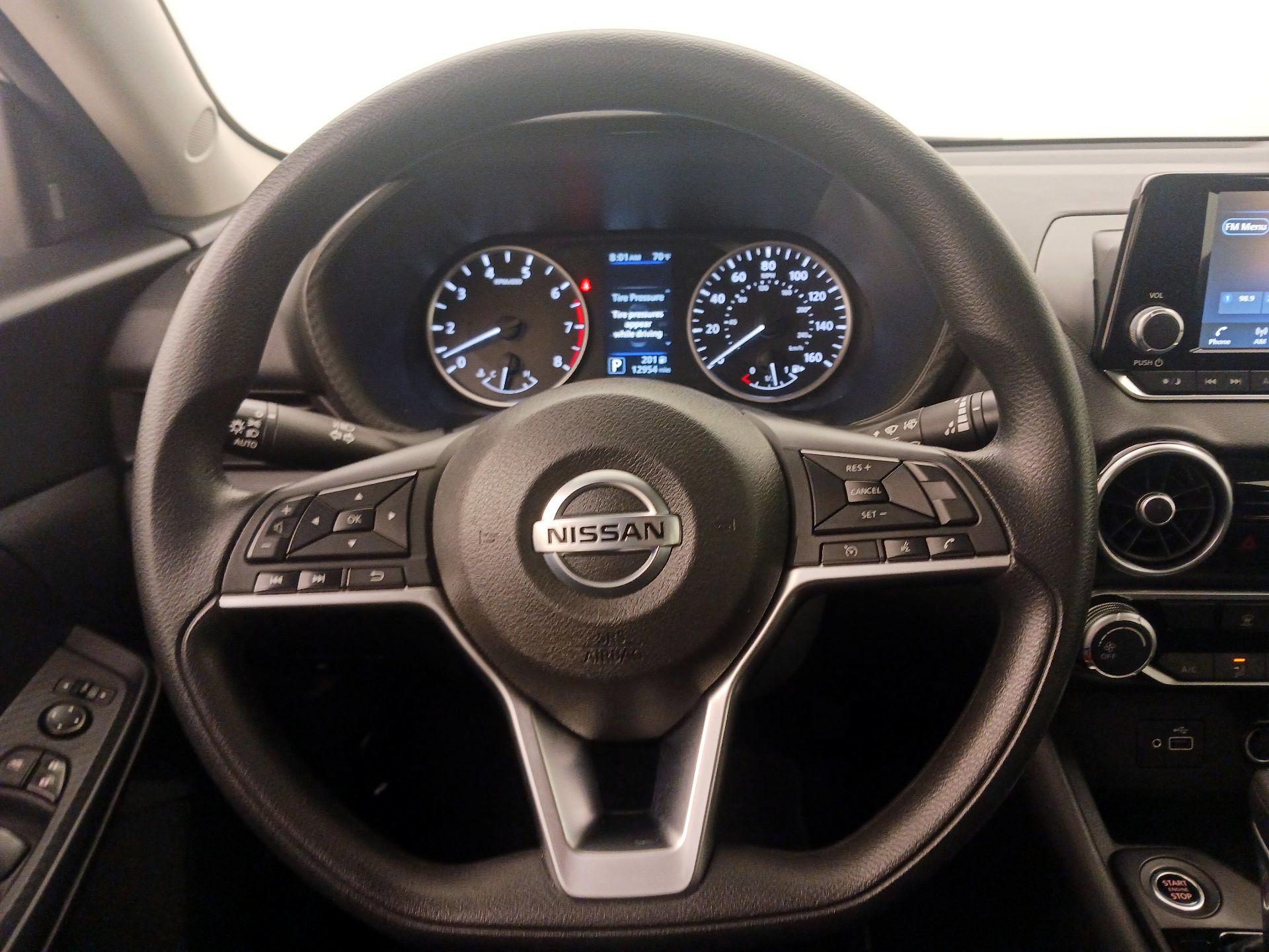 Thumbnail: 2023 Nissan Sentra - 10