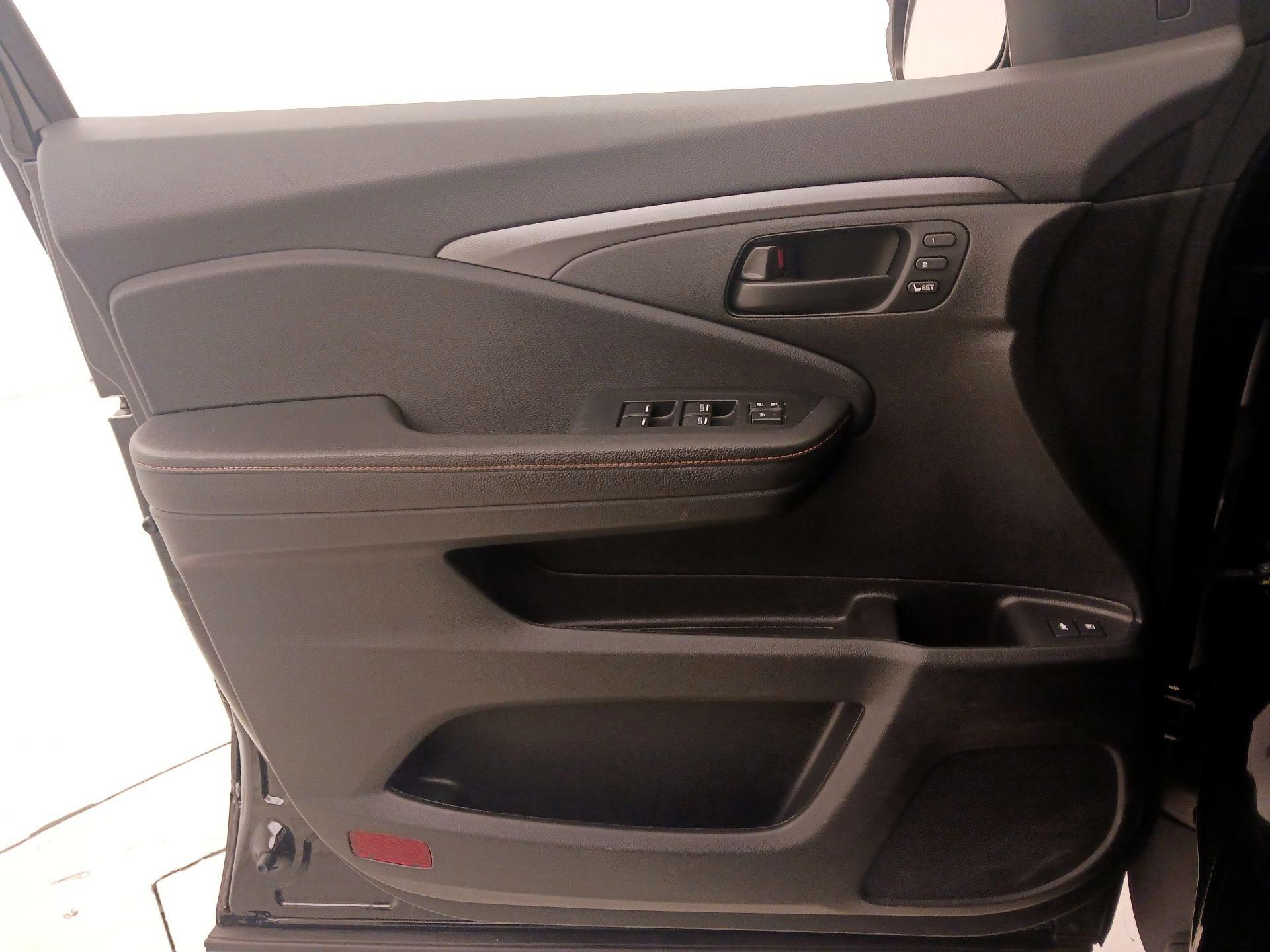 Thumbnail: 2022 Honda Pilot - 12