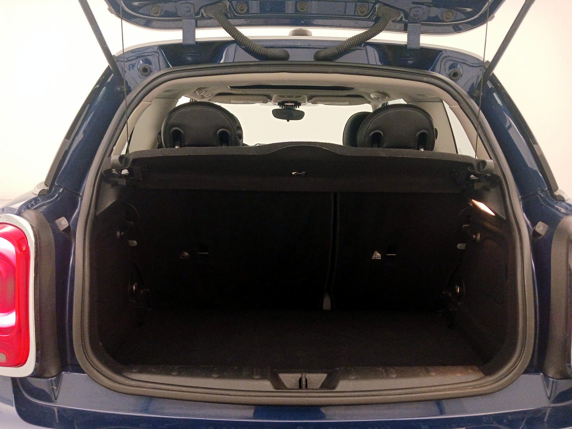 Thumbnail: 2015 MINI Cooper Hardtop - 20