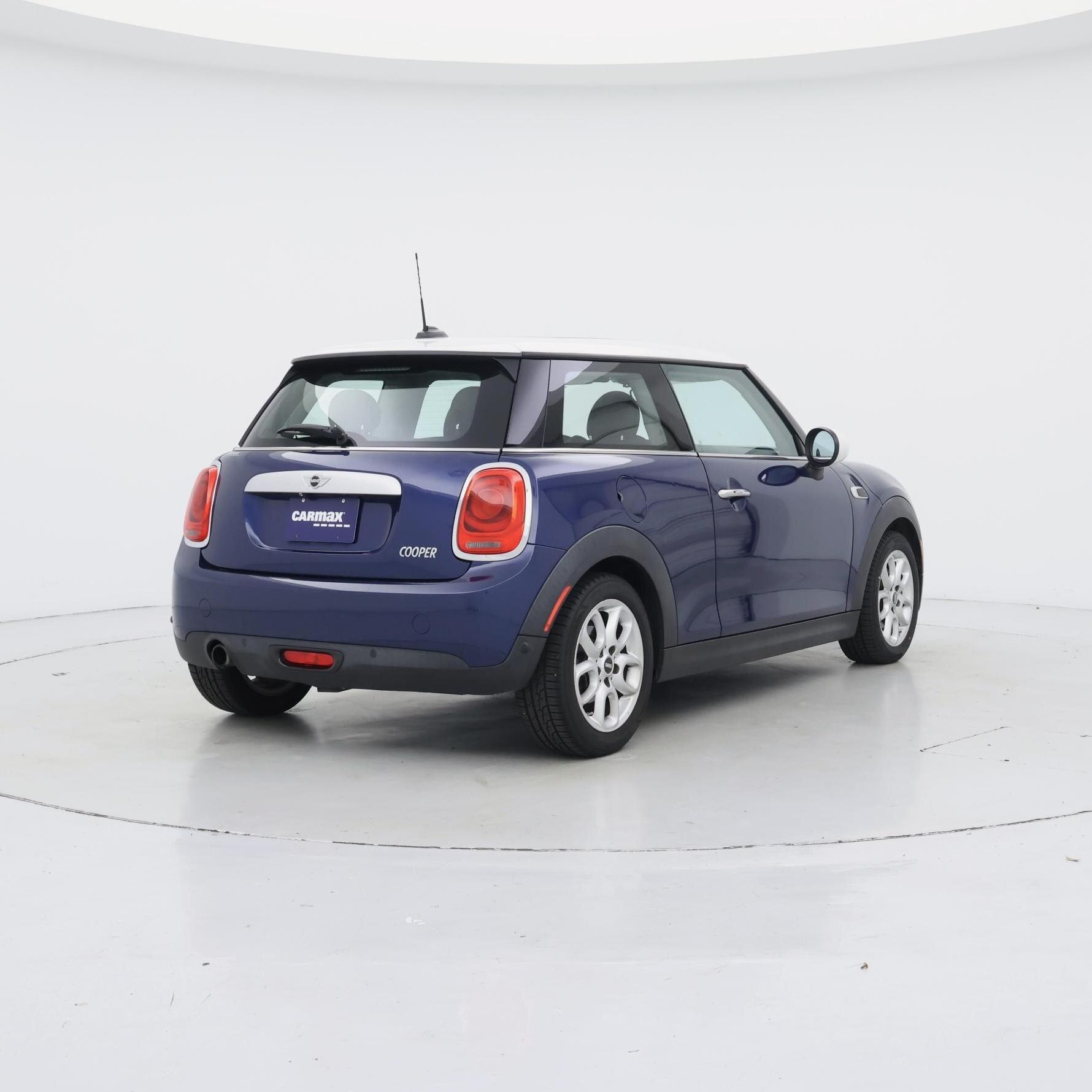 Thumbnail: 2015 MINI Cooper Hardtop - 8