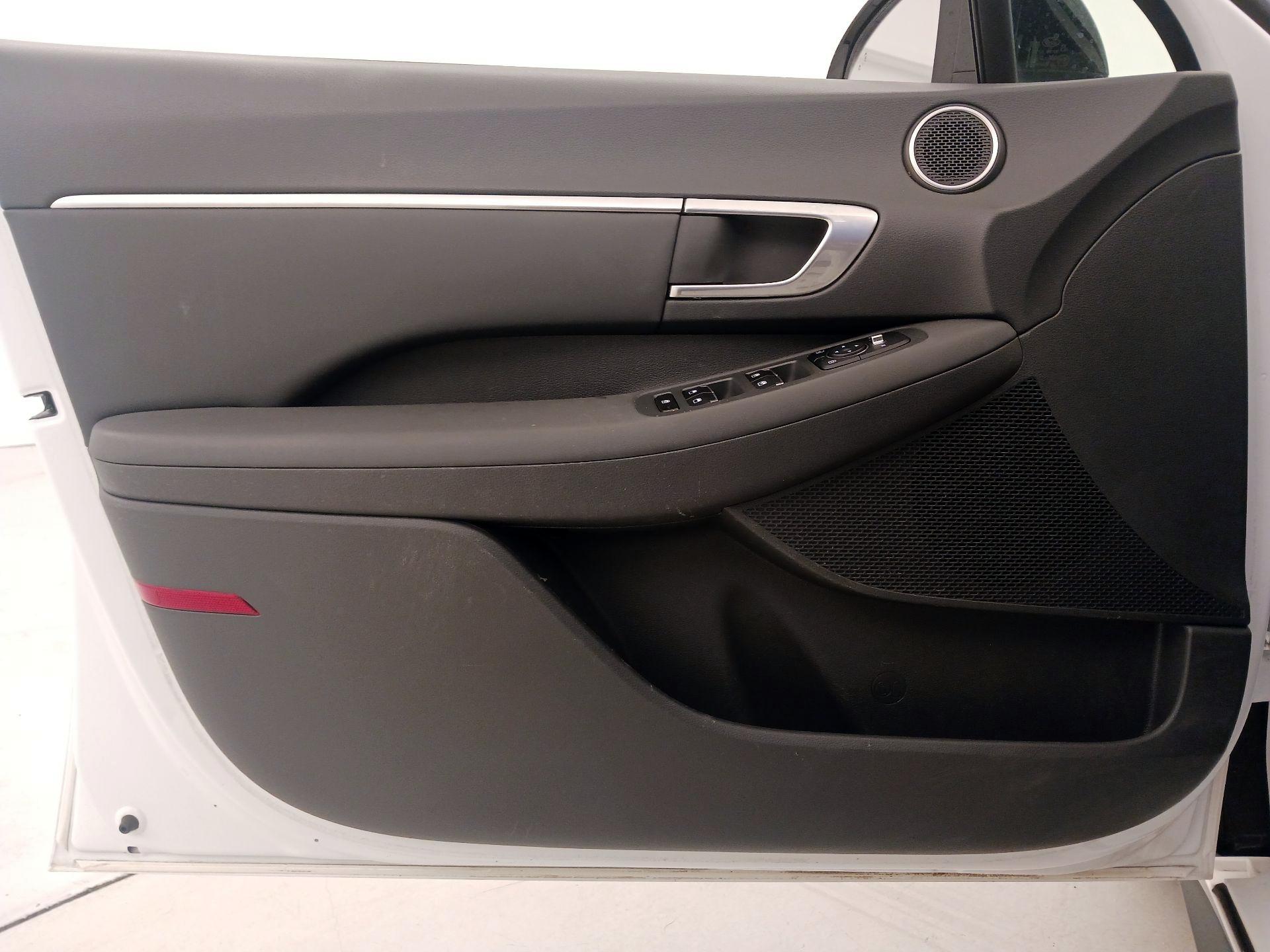 Thumbnail: 2020 Hyundai Sonata - 12
