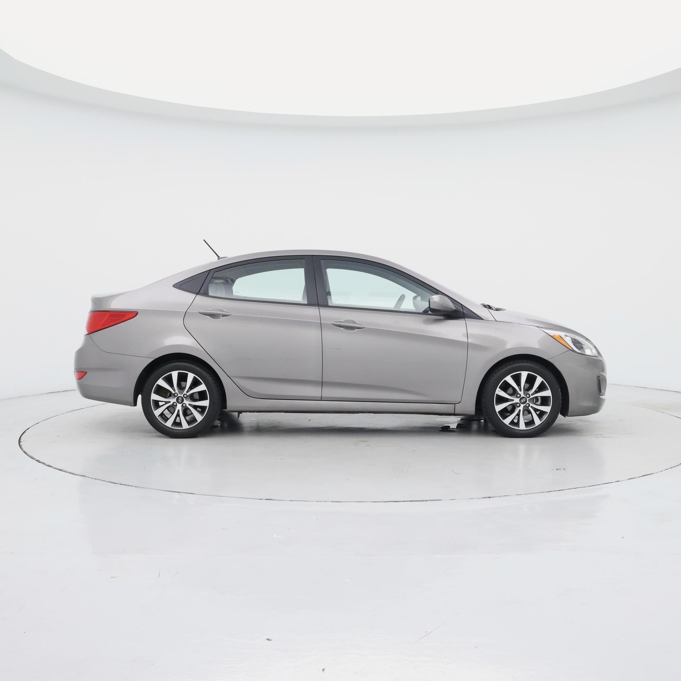 Thumbnail: 2017 Hyundai Accent - 7
