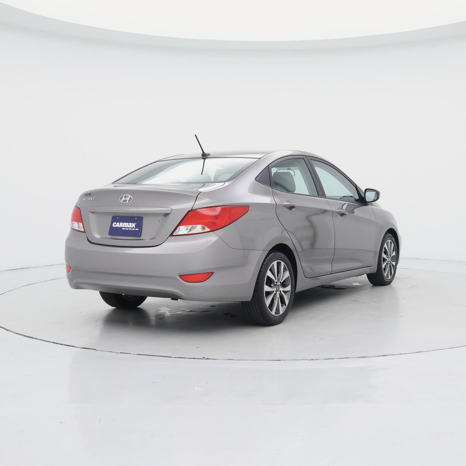 Thumbnail: 2017 Hyundai Accent - 8