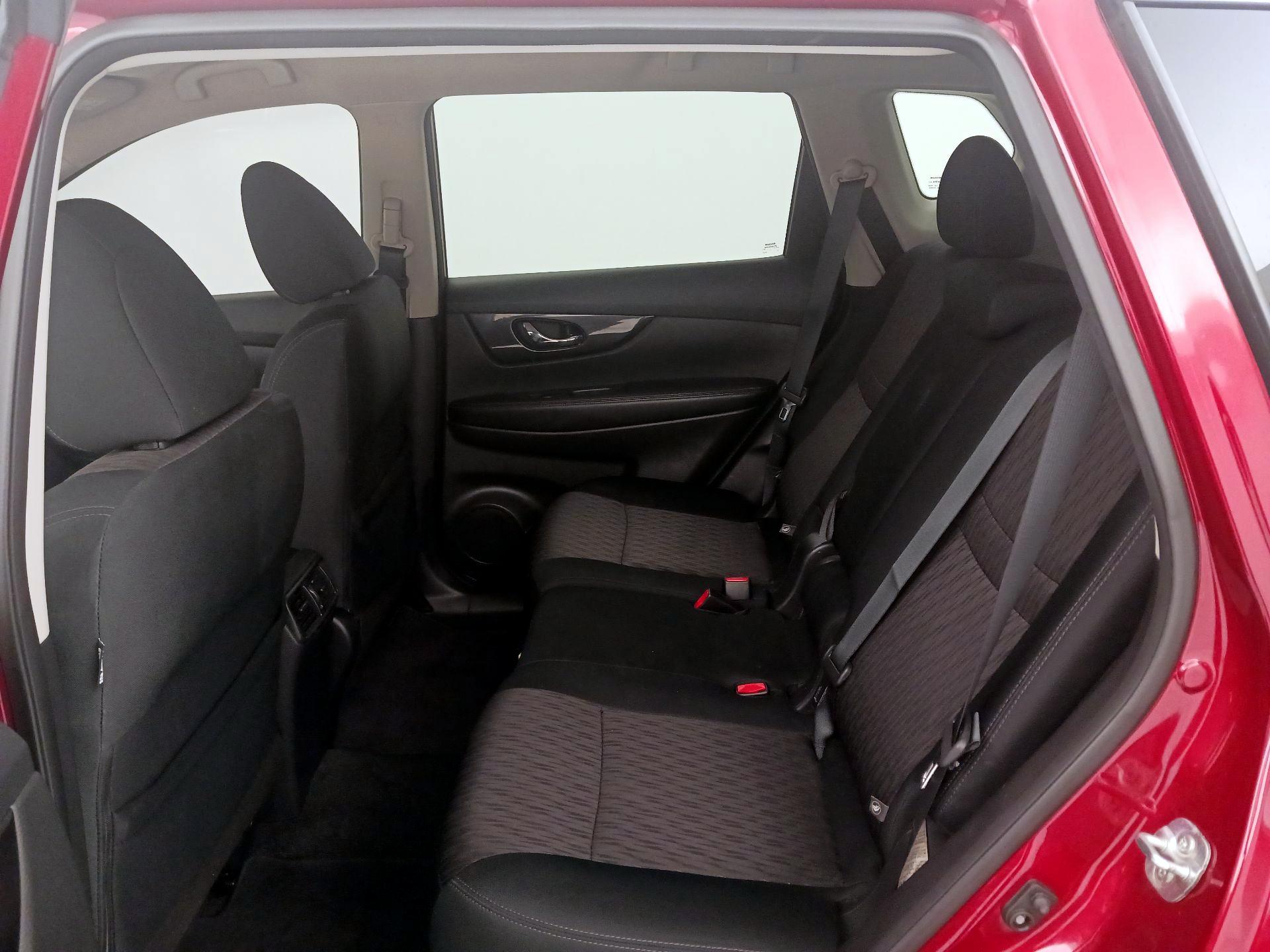 Thumbnail: 2019 Nissan Rogue - 19