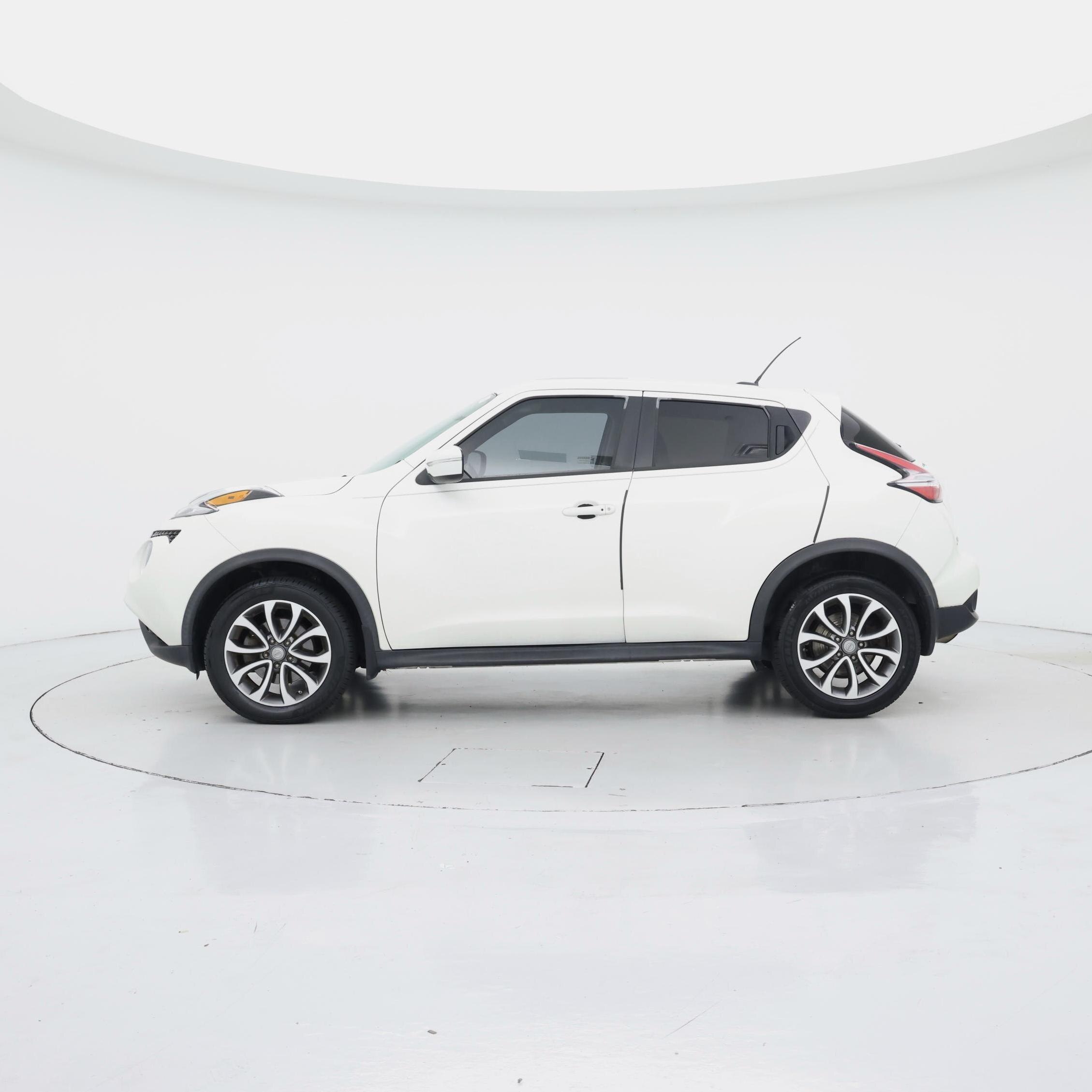 Thumbnail: 2017 Nissan Juke - 3