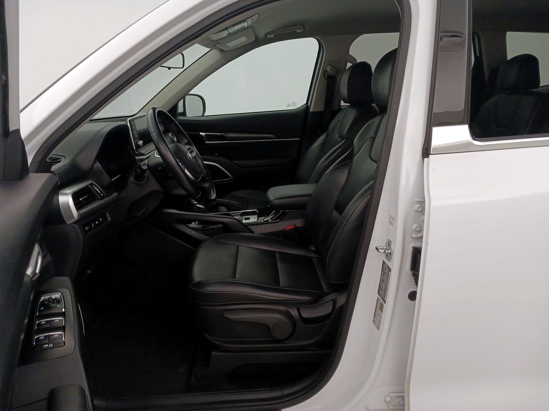 Thumbnail: 2021 Kia Telluride - 11