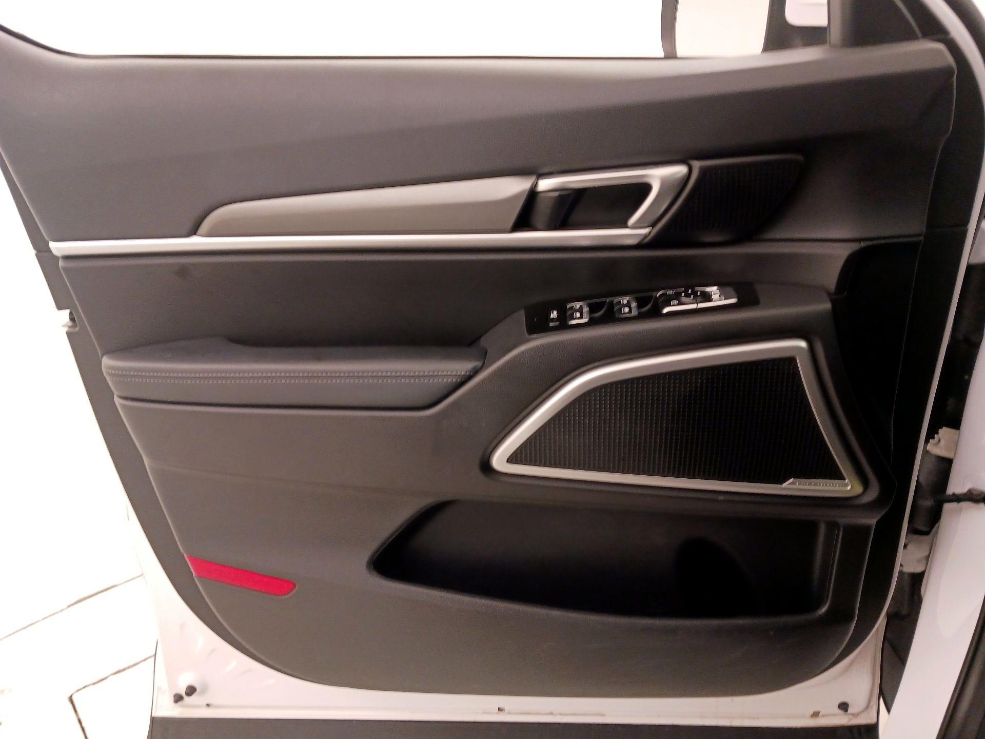 Thumbnail: 2021 Kia Telluride - 12