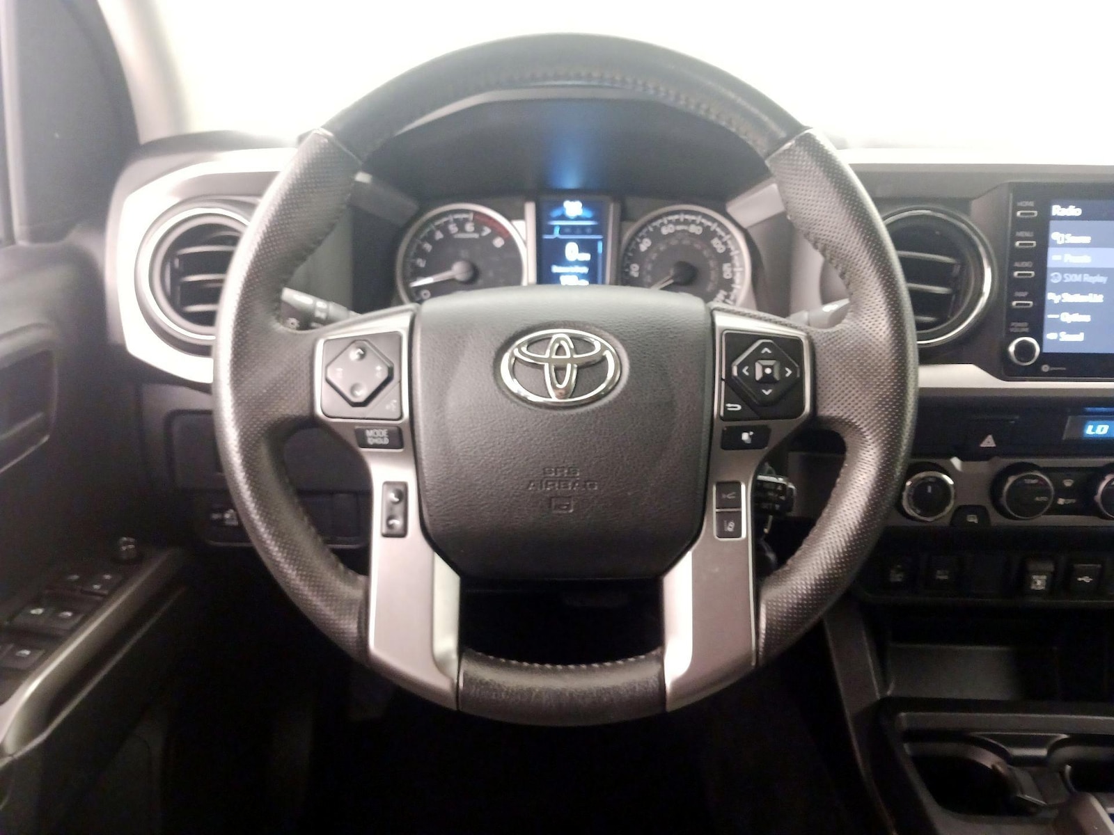 2022 Toyota Tacoma SR5 - Photo 11
