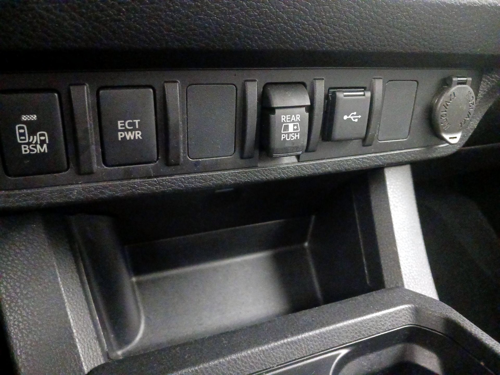 2022 Toyota Tacoma SR5 - Photo 19