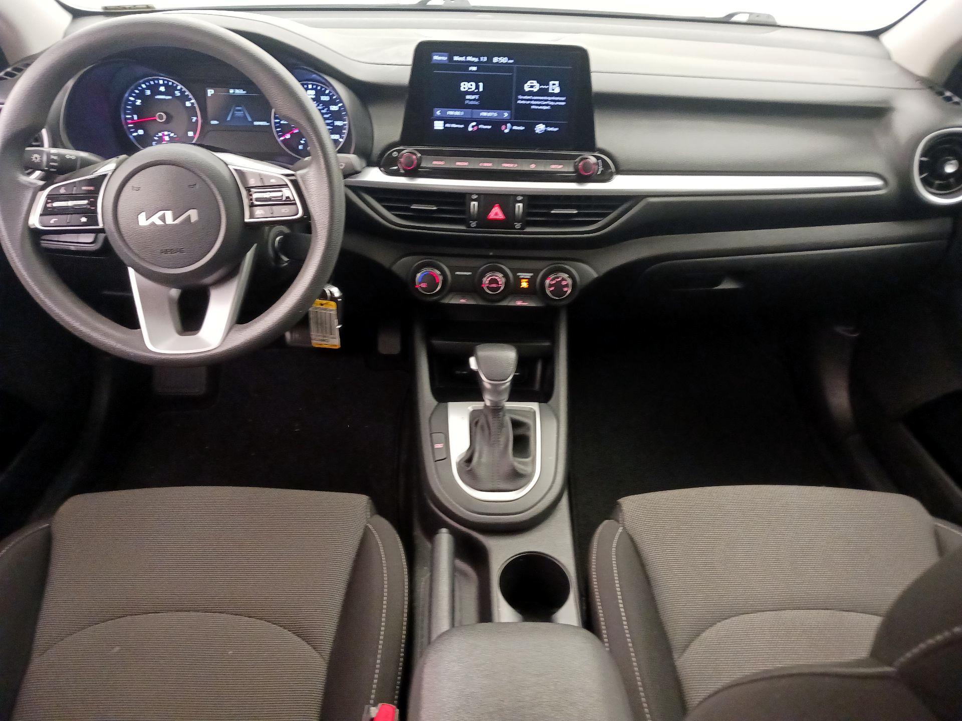 Thumbnail: 2022 Kia Forte - 9