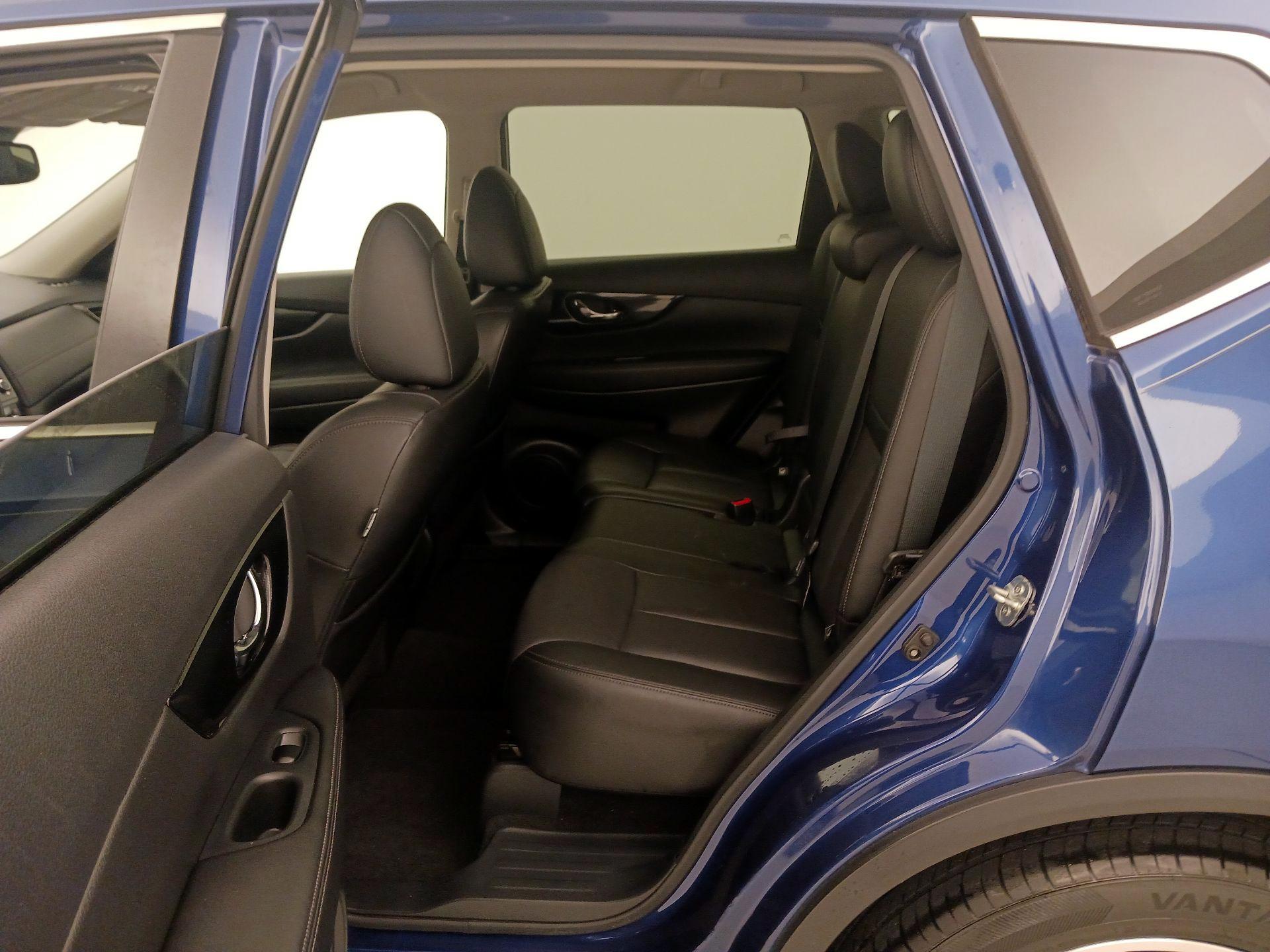 Thumbnail: 2020 Nissan Rogue - 20