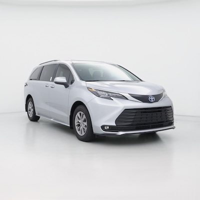 2025 Toyota Sienna XLE