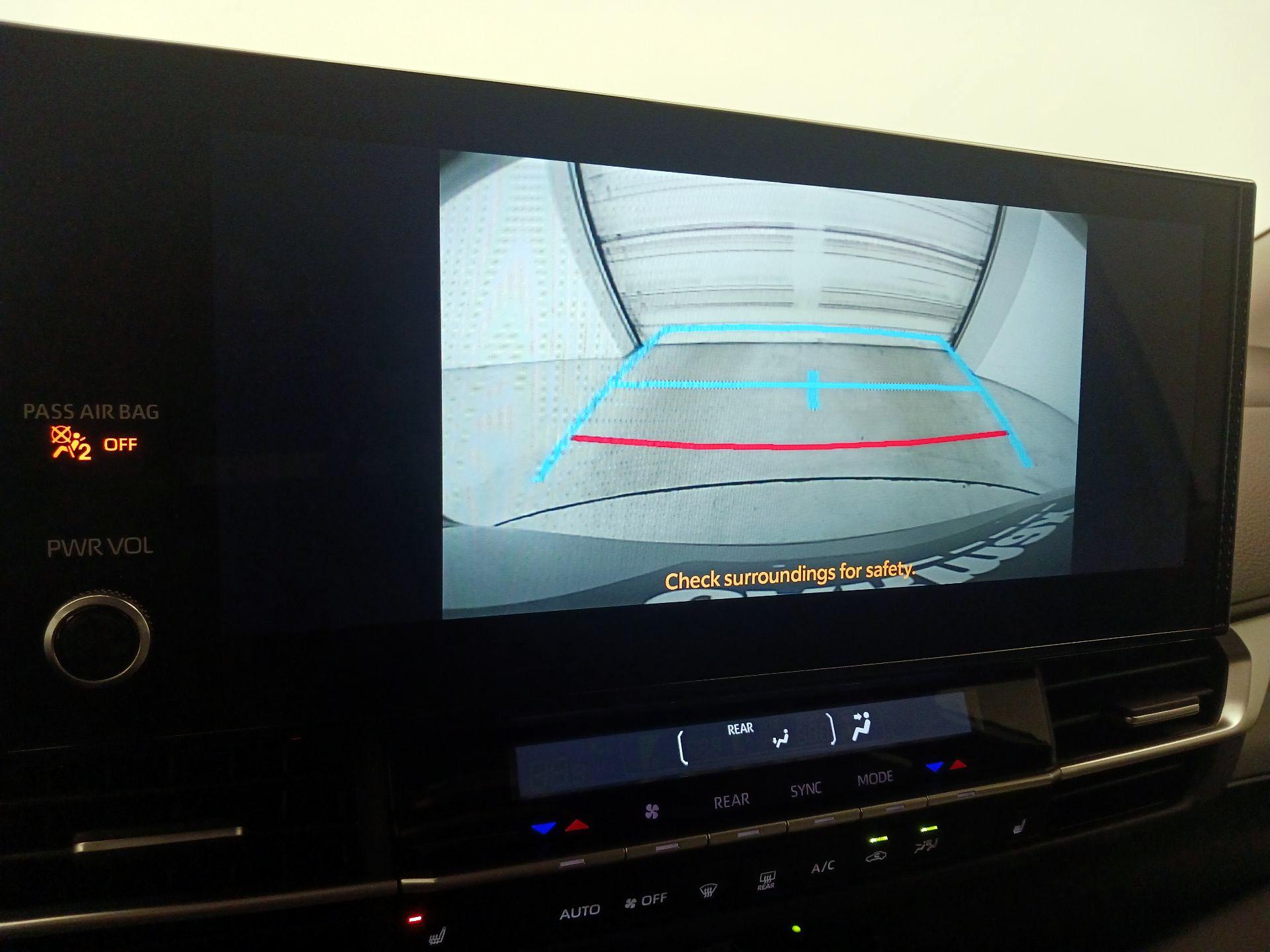 Thumbnail: 2025 Toyota Sienna - 14