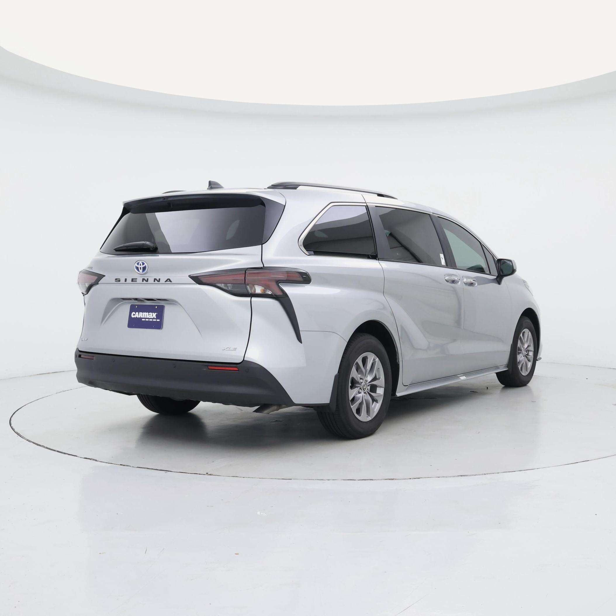 Thumbnail: 2025 Toyota Sienna - 8