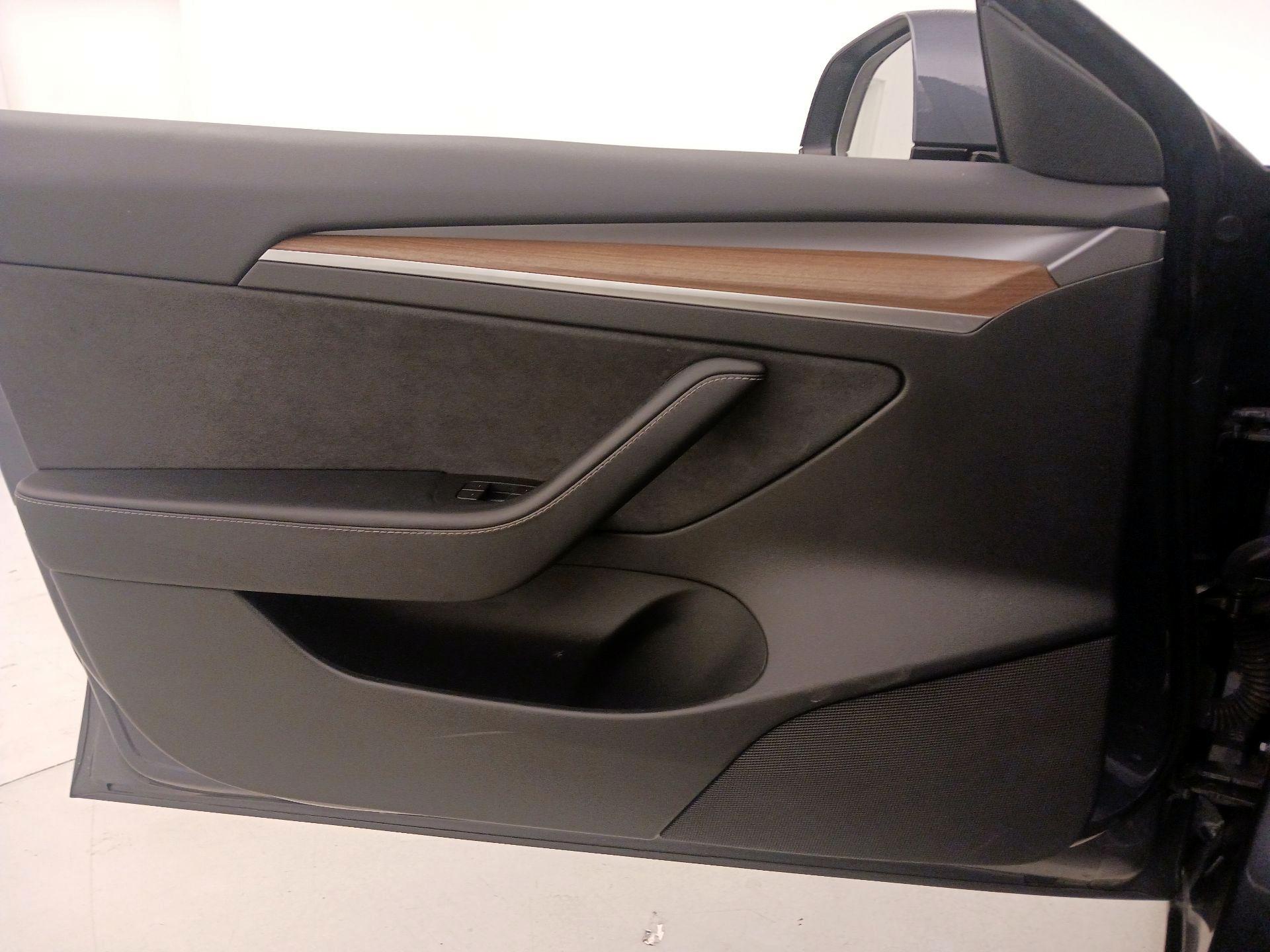 Thumbnail: 2023 Tesla Model 3 - 12