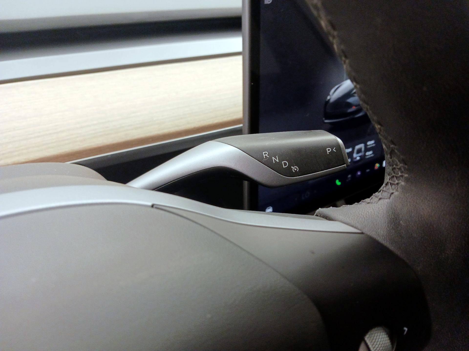 Thumbnail: 2023 Tesla Model 3 - 17