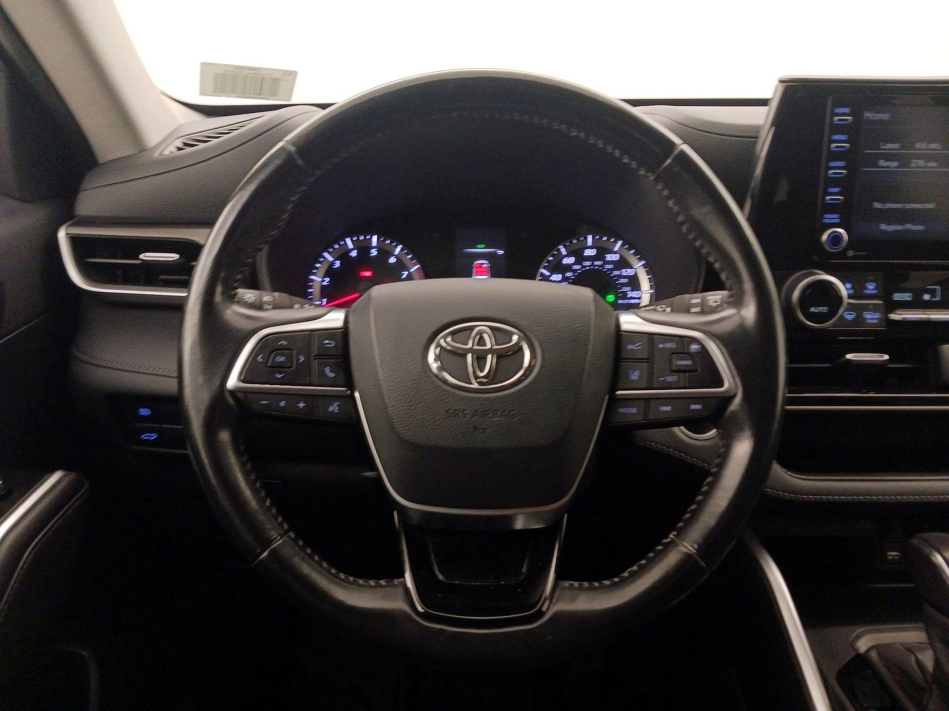 Thumbnail: 2020 Toyota Highlander - 10