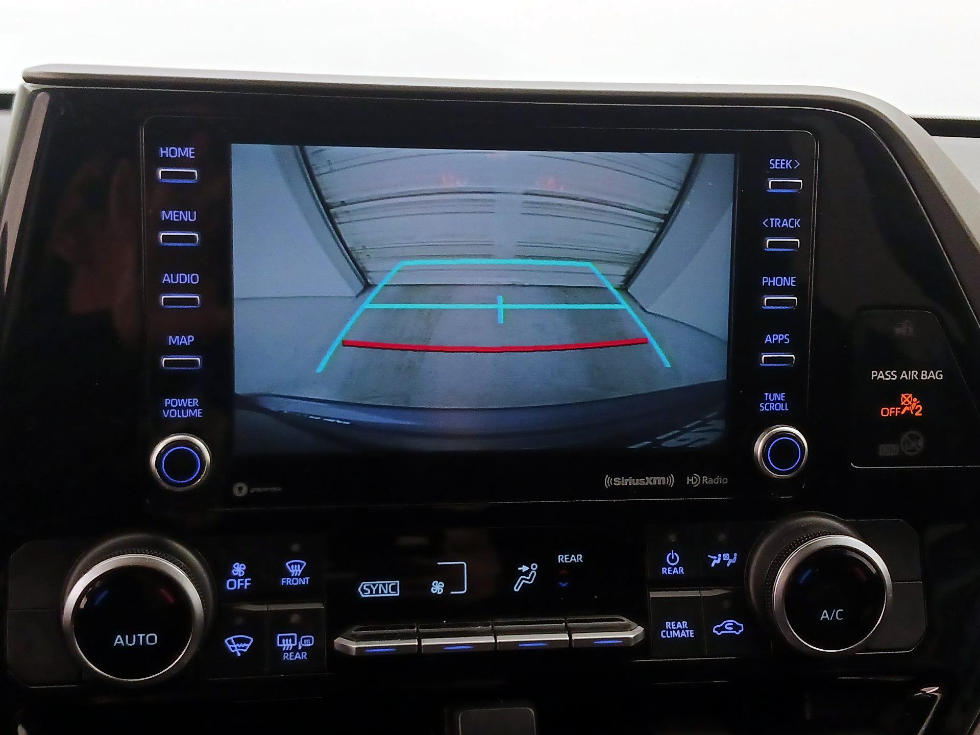 Thumbnail: 2020 Toyota Highlander - 14