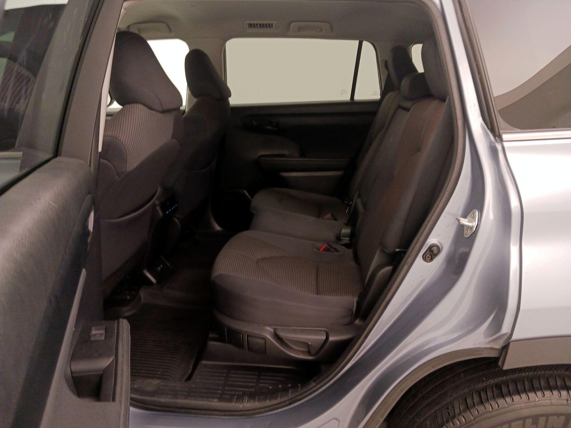 Thumbnail: 2020 Toyota Highlander - 19
