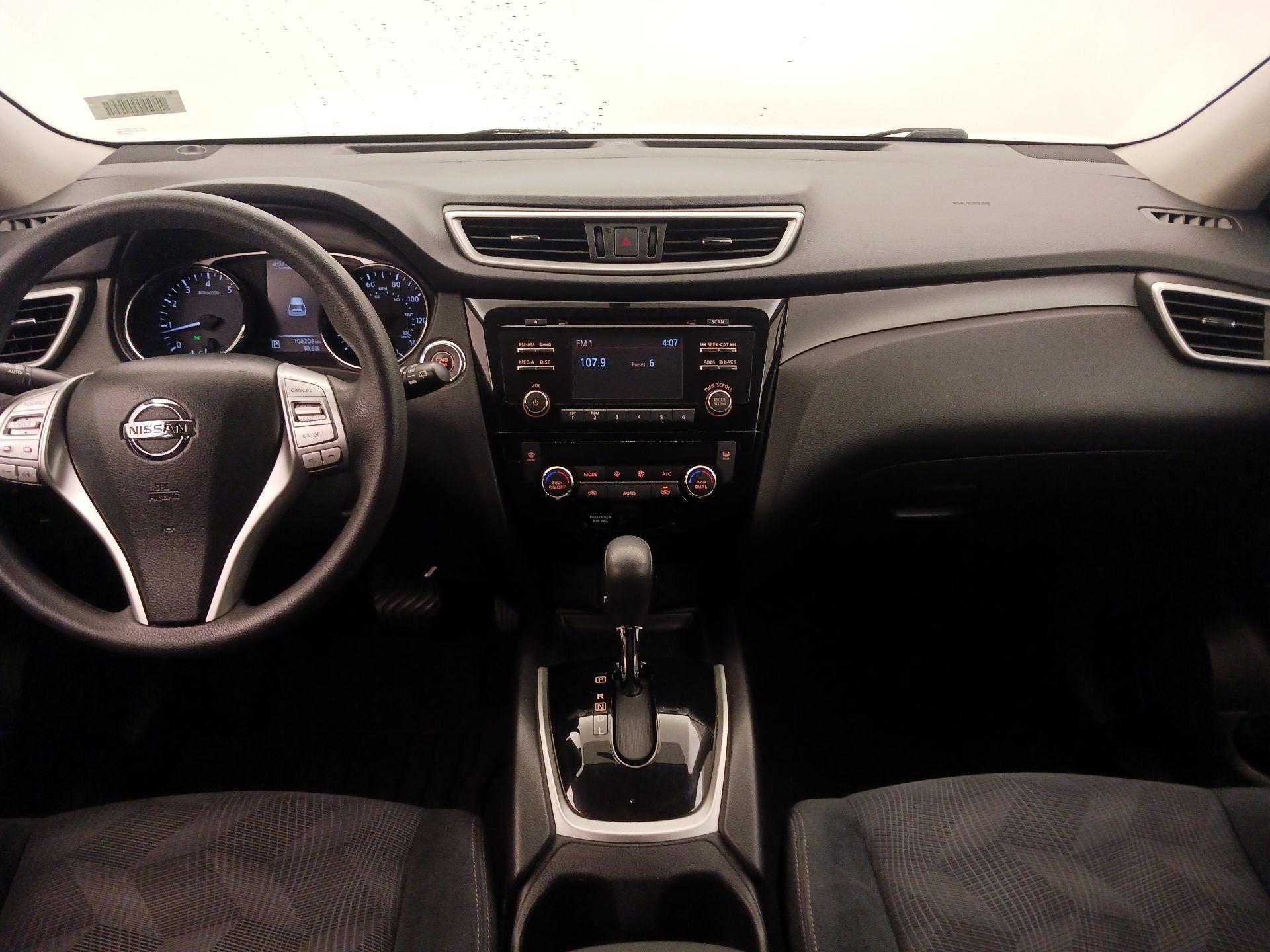Thumbnail: 2015 Nissan Rogue - 9