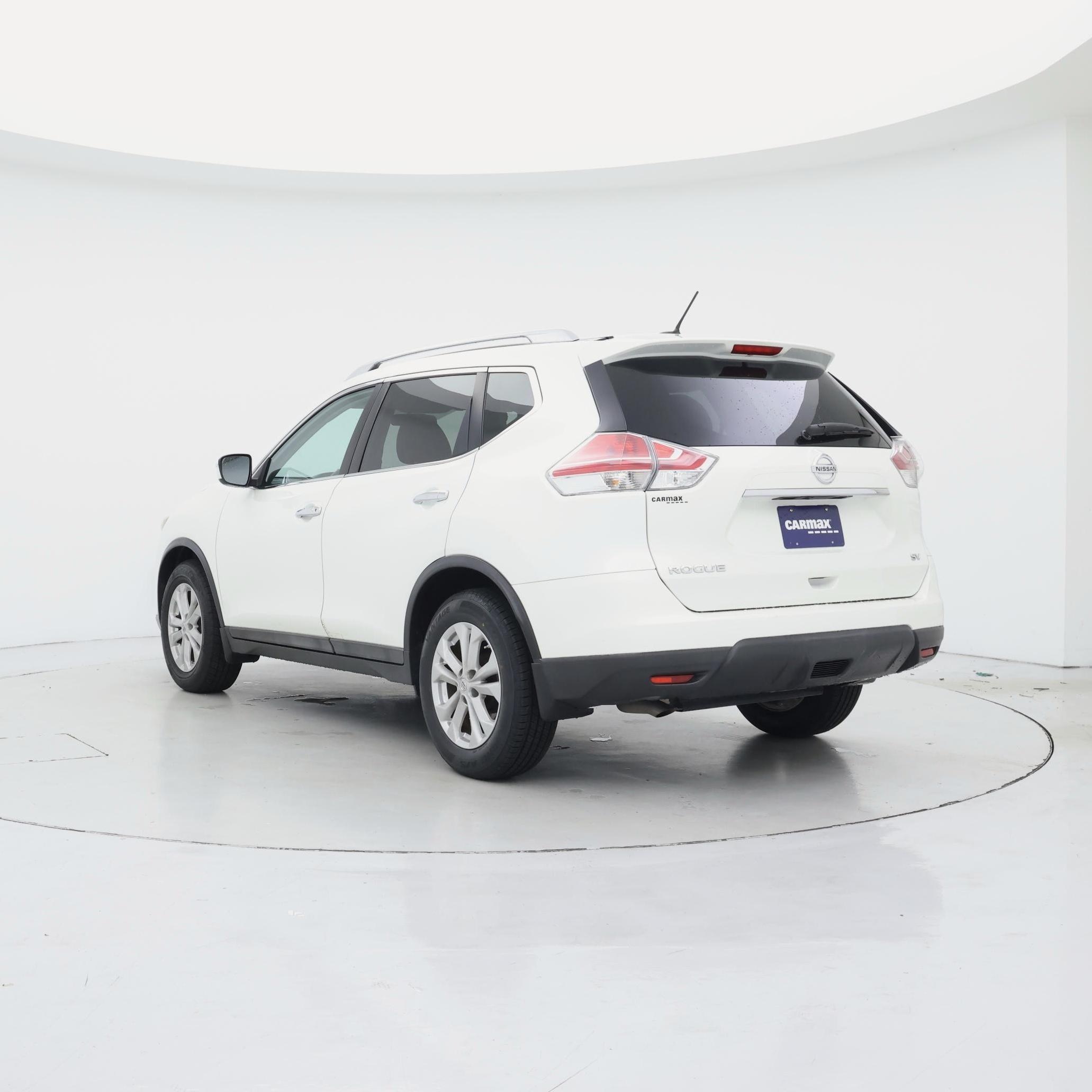 Thumbnail: 2015 Nissan Rogue - 2
