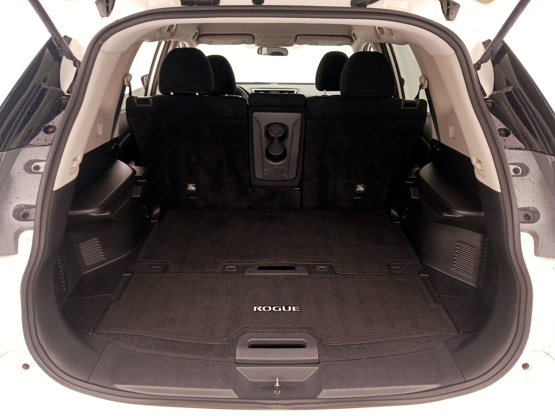 Thumbnail: 2015 Nissan Rogue - 20