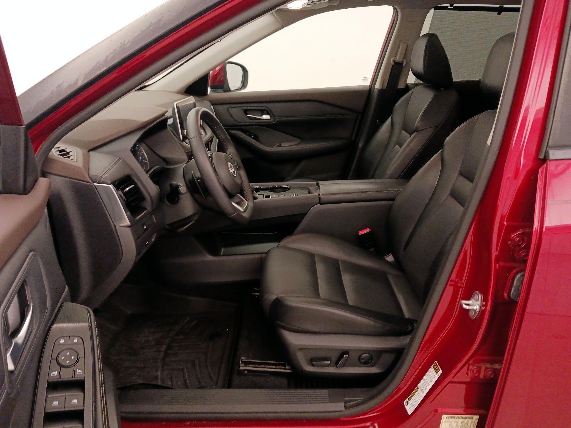 Thumbnail: 2022 Nissan Rogue - 11