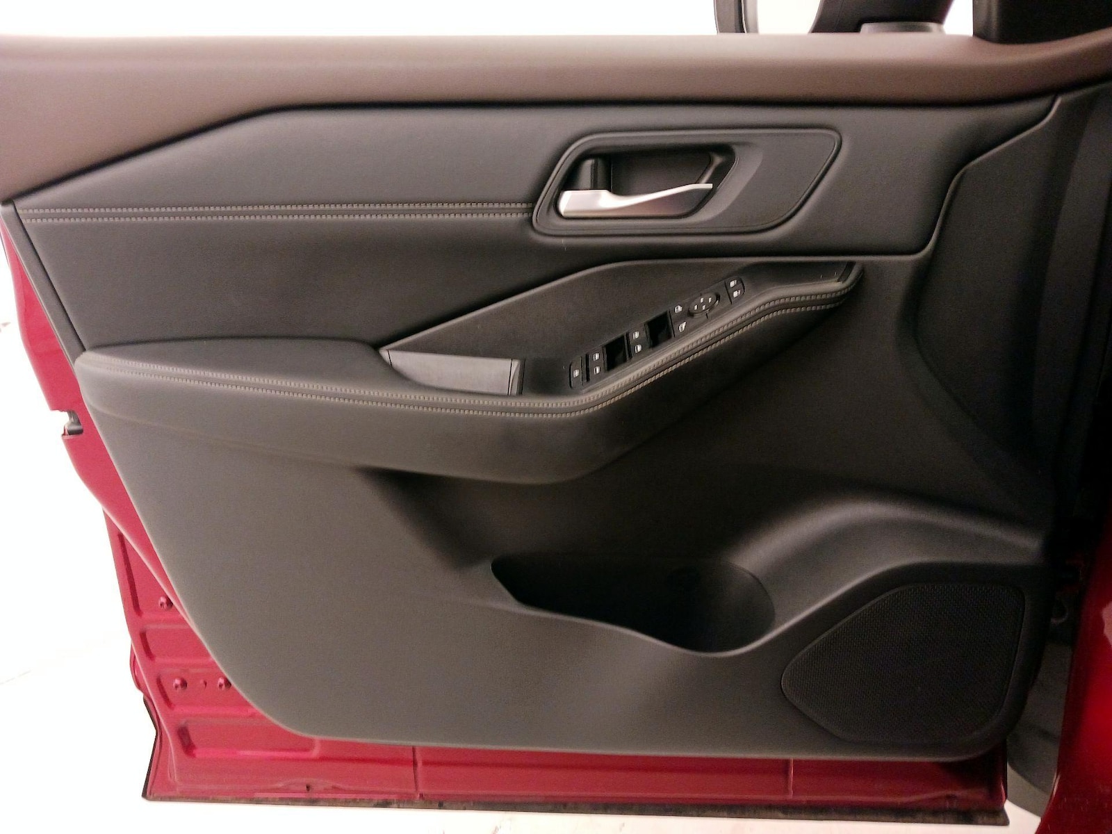 2022 Nissan Rogue SV - Photo 13