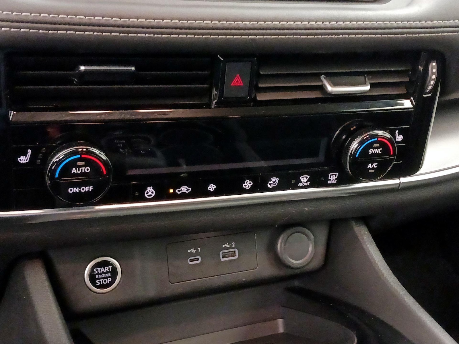 2022 Nissan Rogue SV - Photo 17