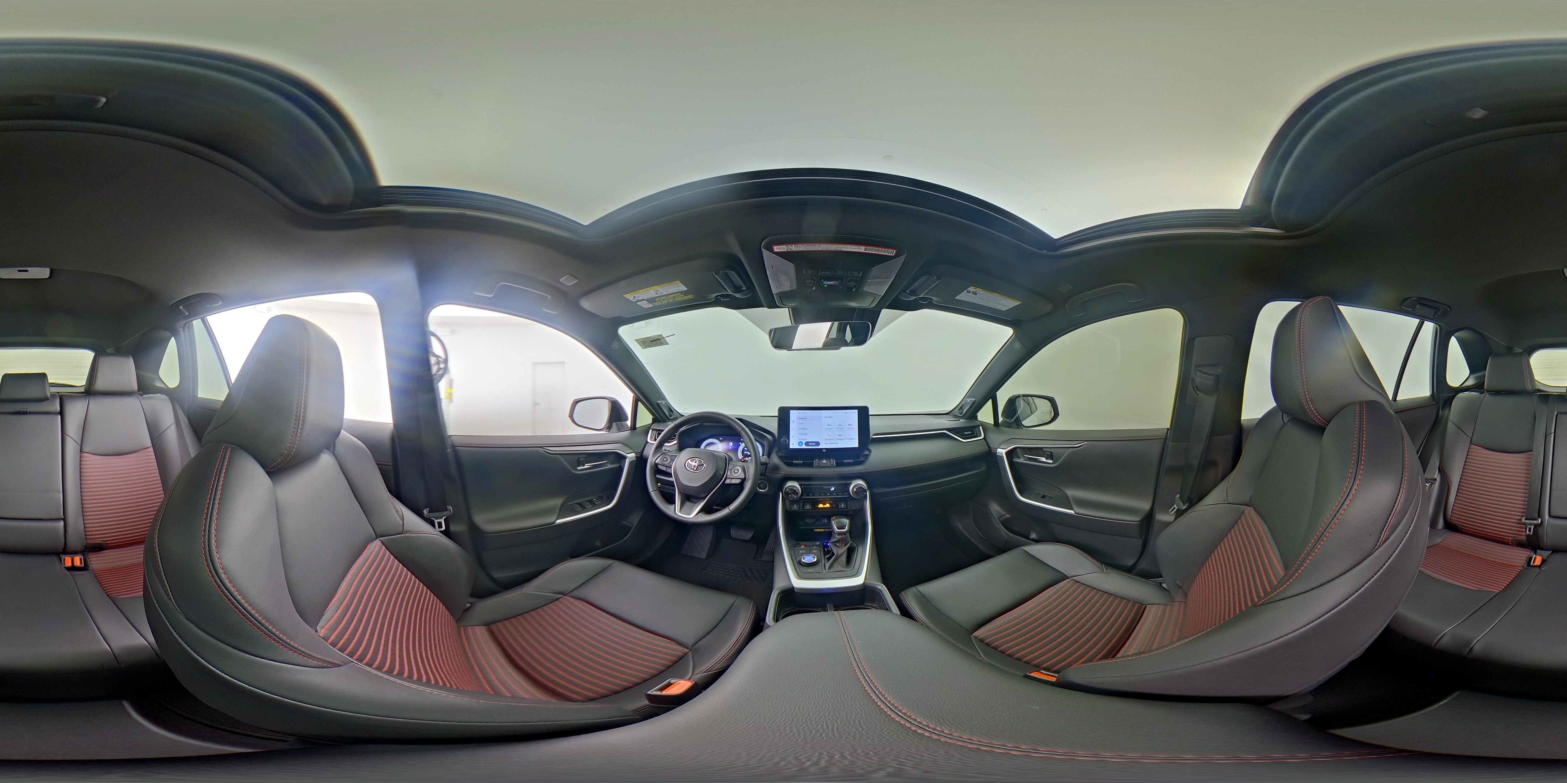 2025 Toyota RAV4 XSE - Photo 25